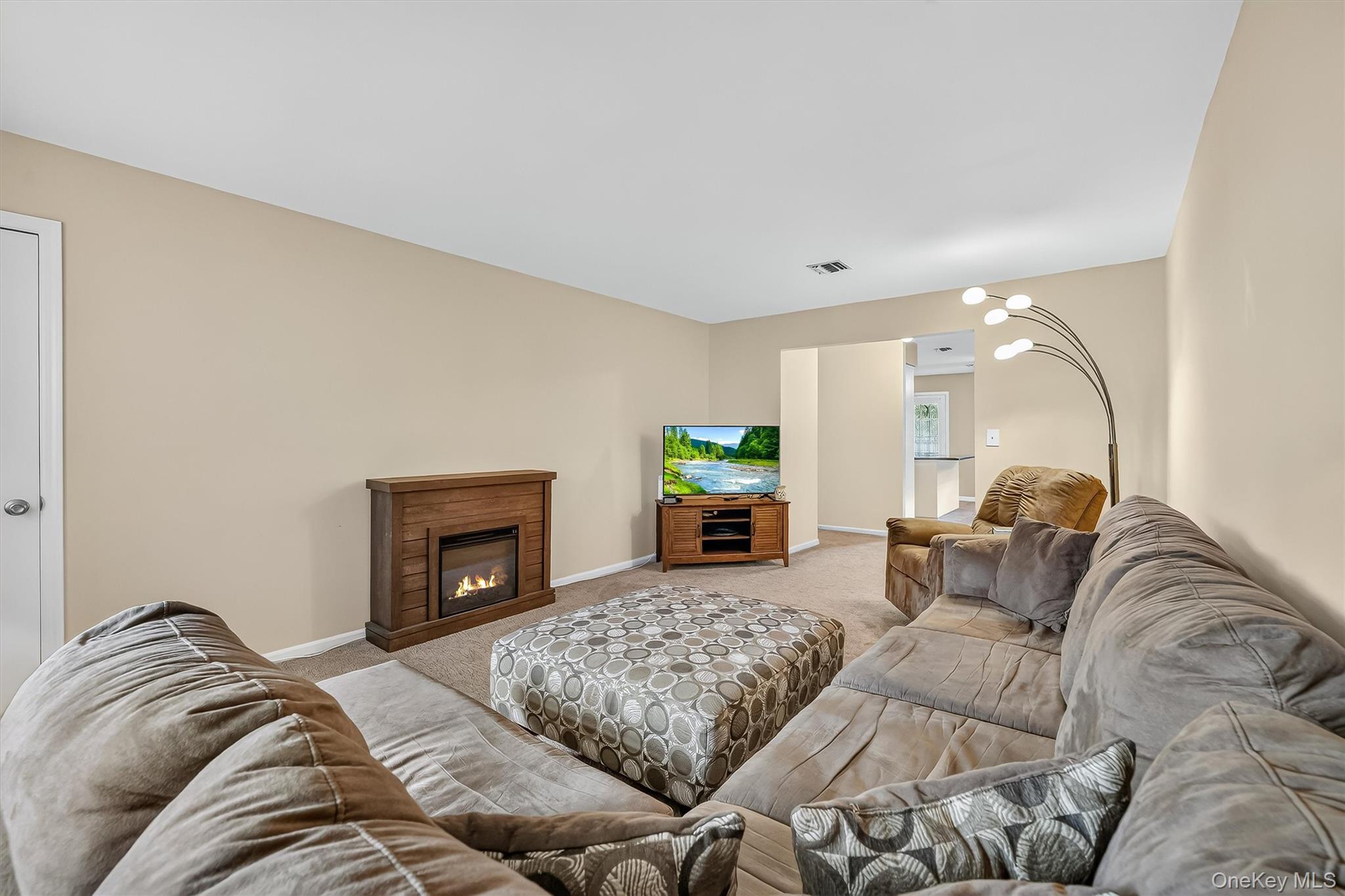 38 Milford Lane 5d Property Photo 10