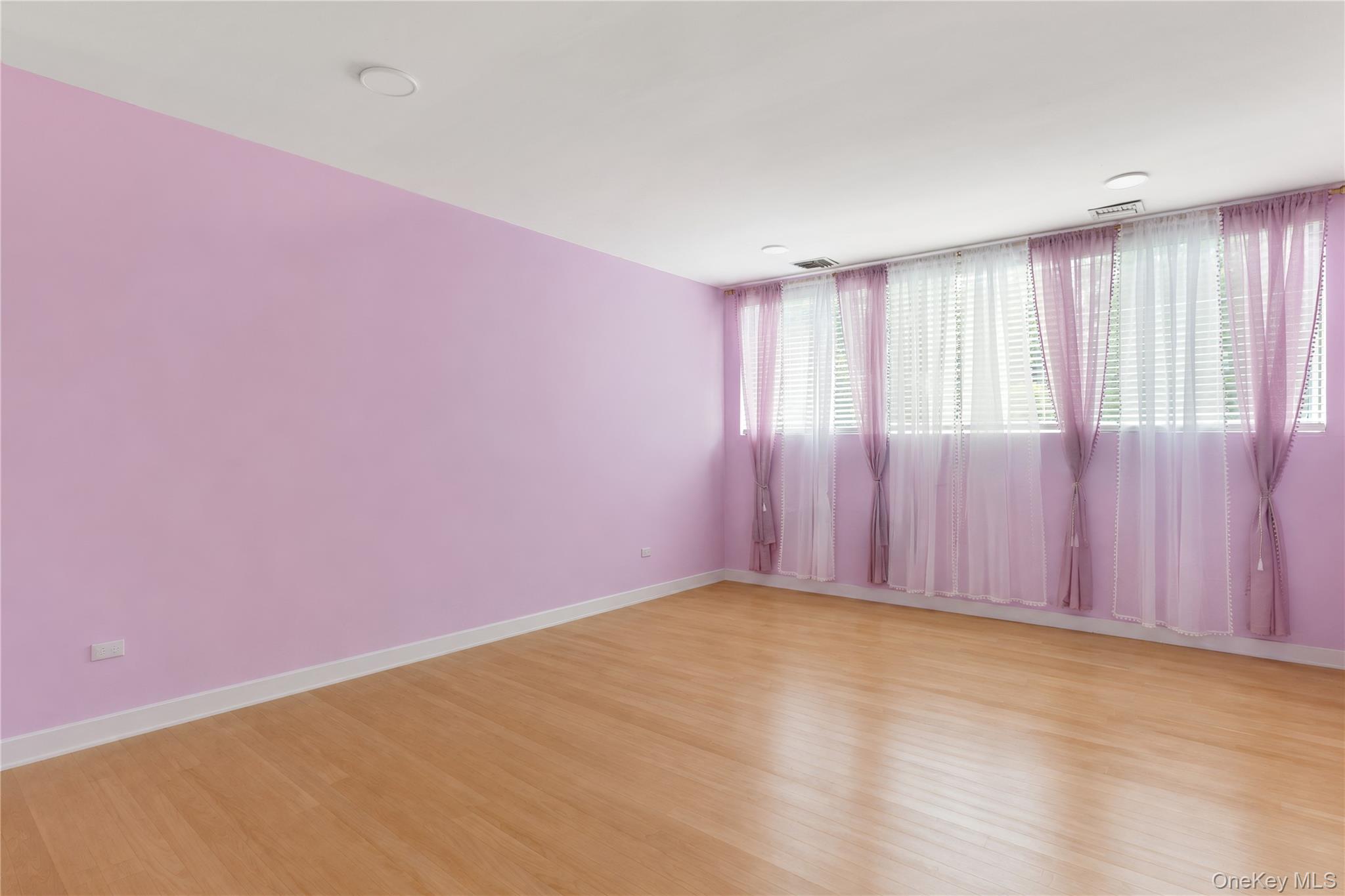 1 Vista Drive Property Photo 16