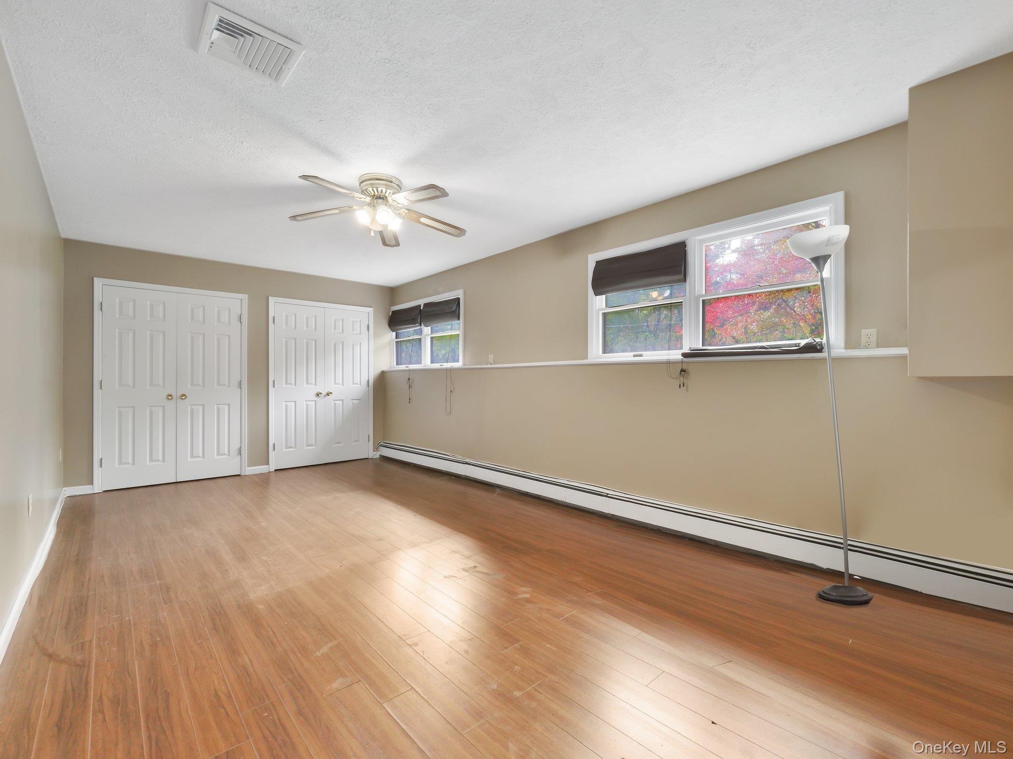 22 N Lorna Lane Property Photo 14