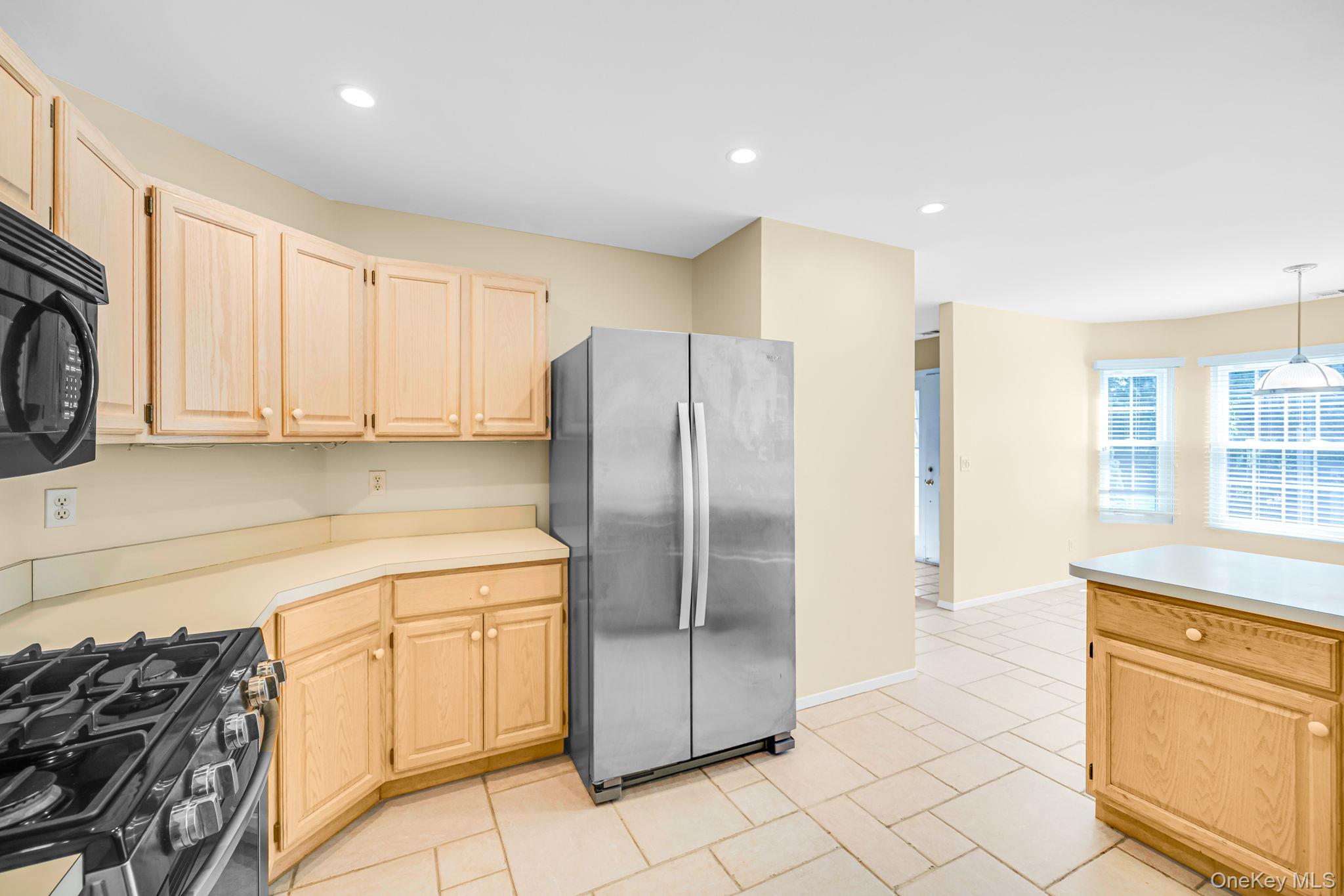 188 Lakebridge Drive Property Photo 13