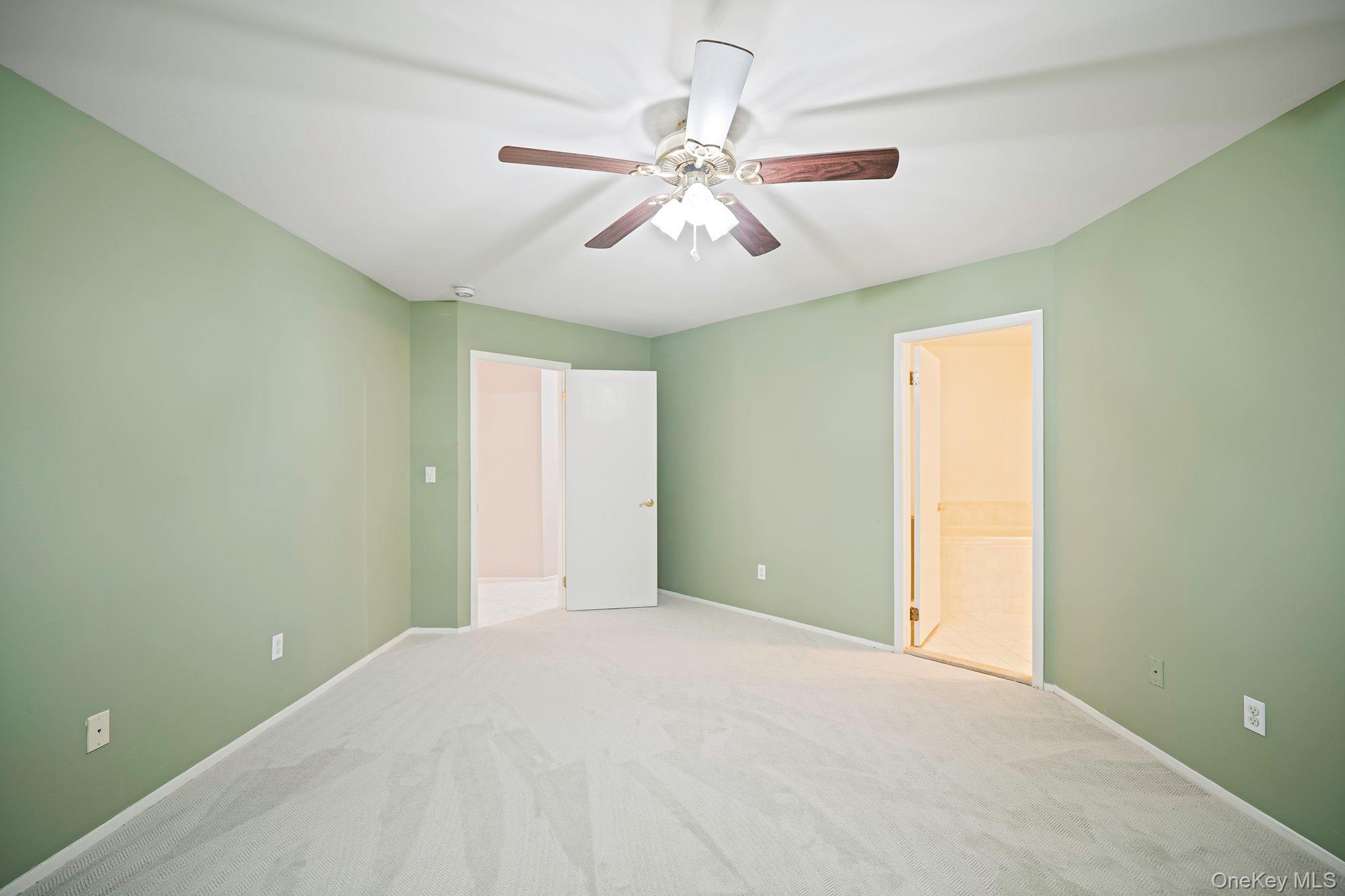 188 Lakebridge Drive Property Photo 17