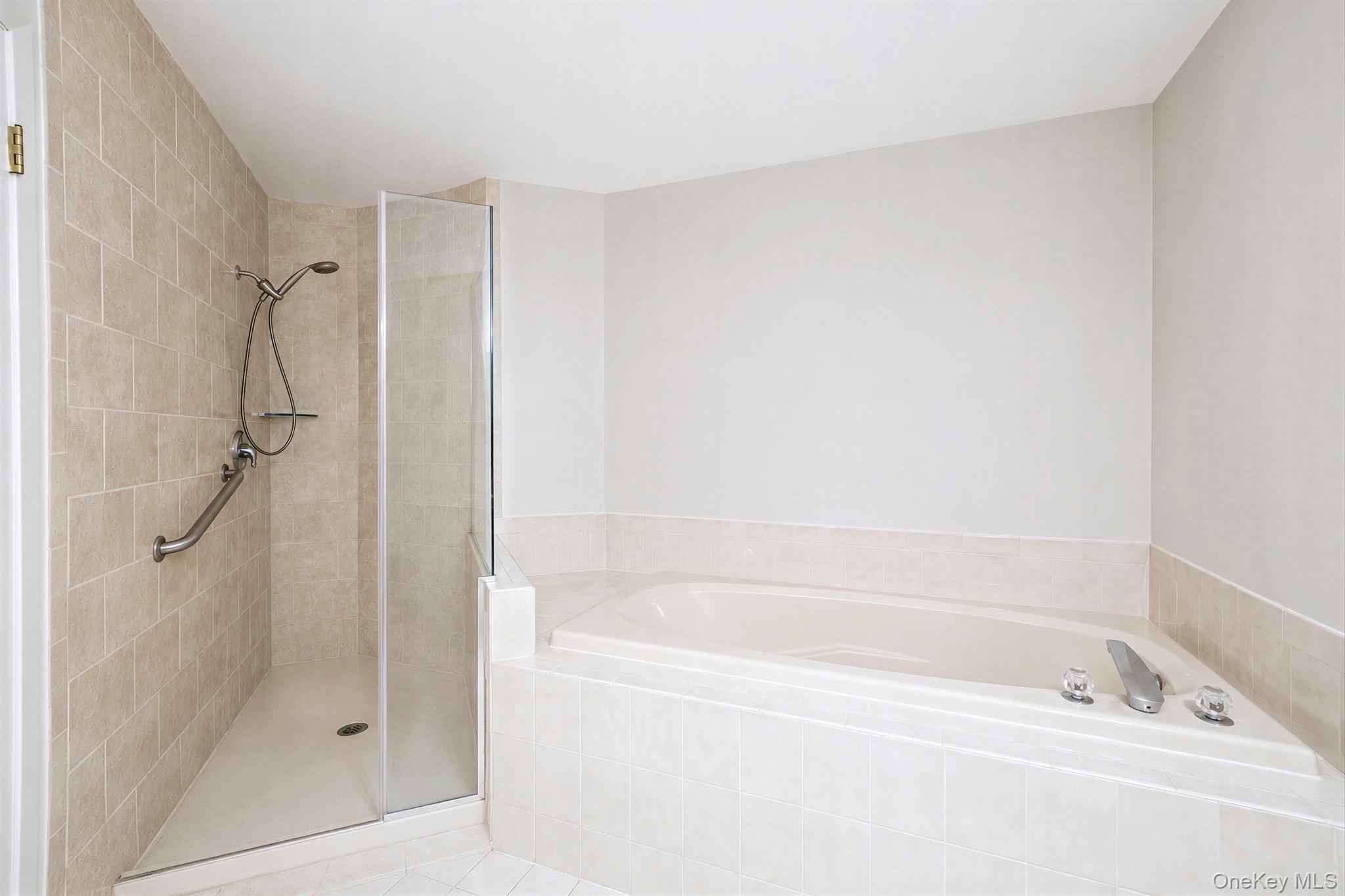 188 Lakebridge Drive Property Photo 19
