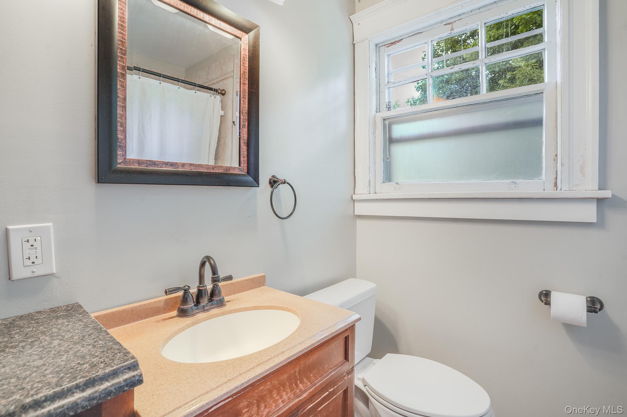 170 Hooker Avenue Property Photo 15