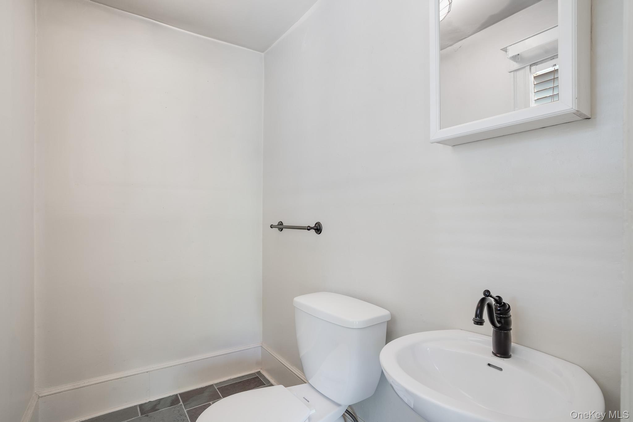 170 Hooker Avenue Property Photo 20