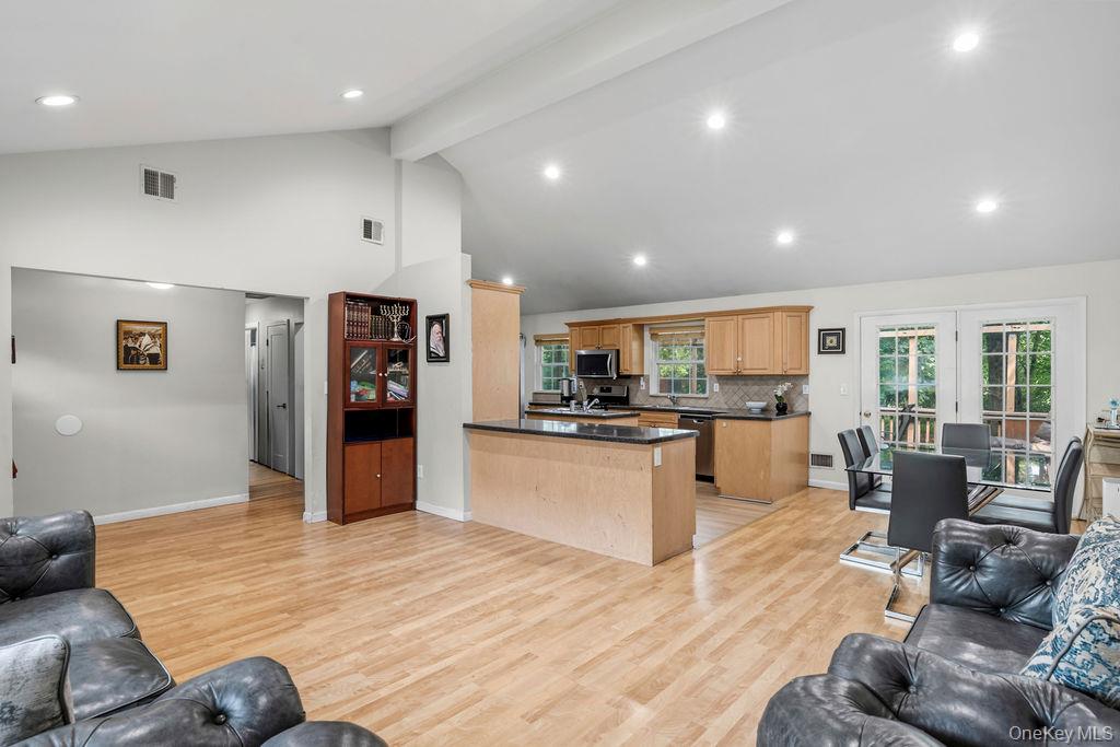 19 Glenbrook Road Property Photo 8