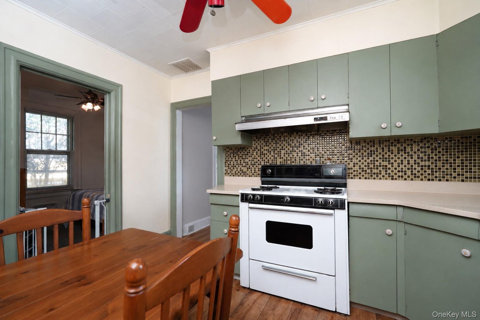 11 Osborn Avenue Property Photo 11