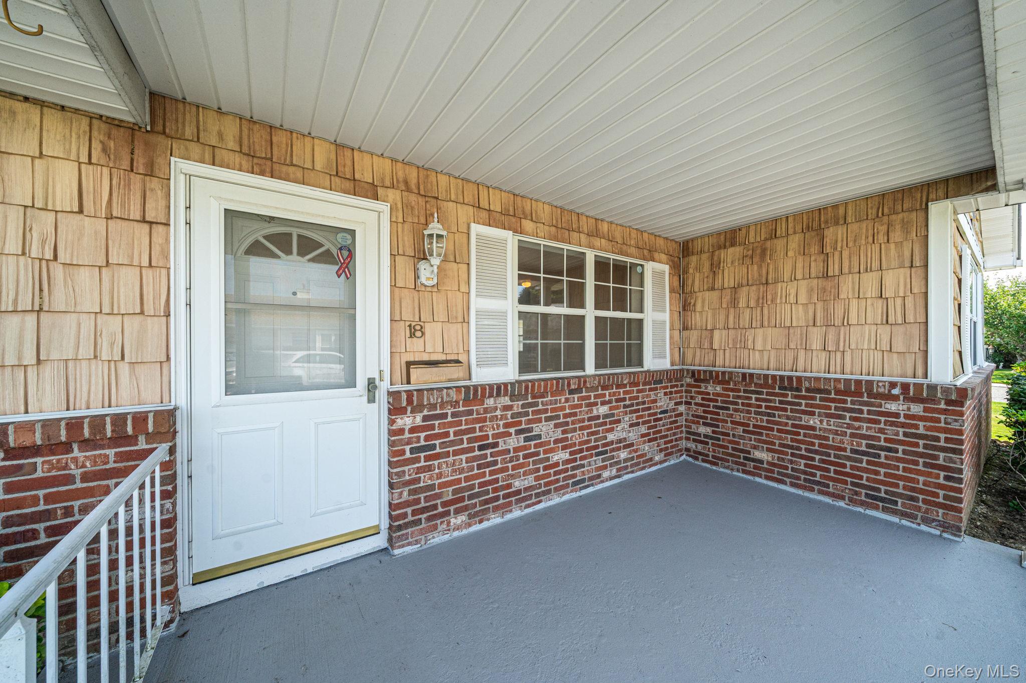18 Kathleen Drive Property Photo 4