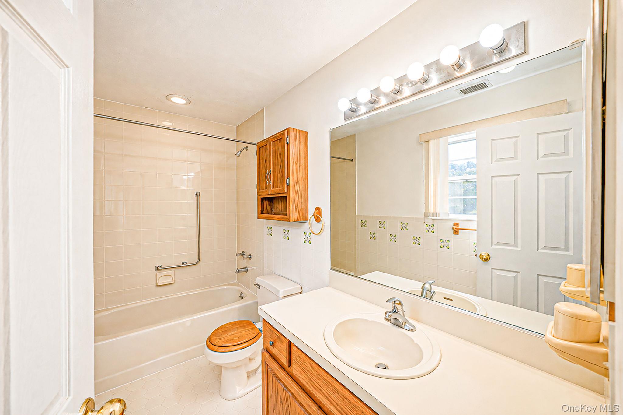 18 Kathleen Drive Property Photo 22