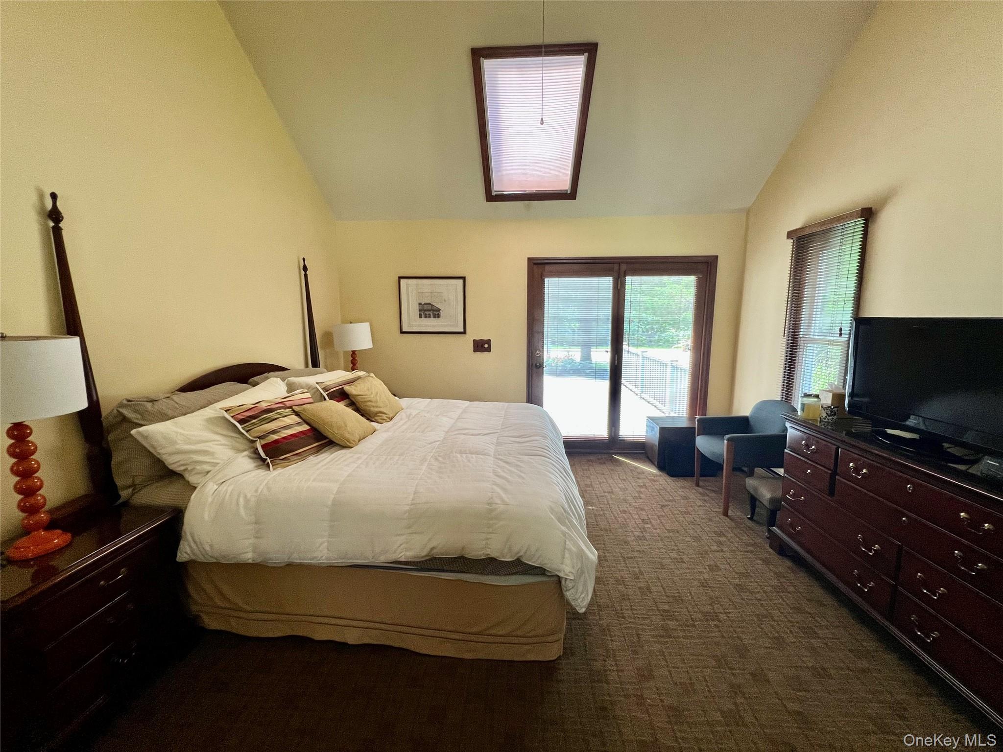 300 Old Sawmill Road Property Photo 18