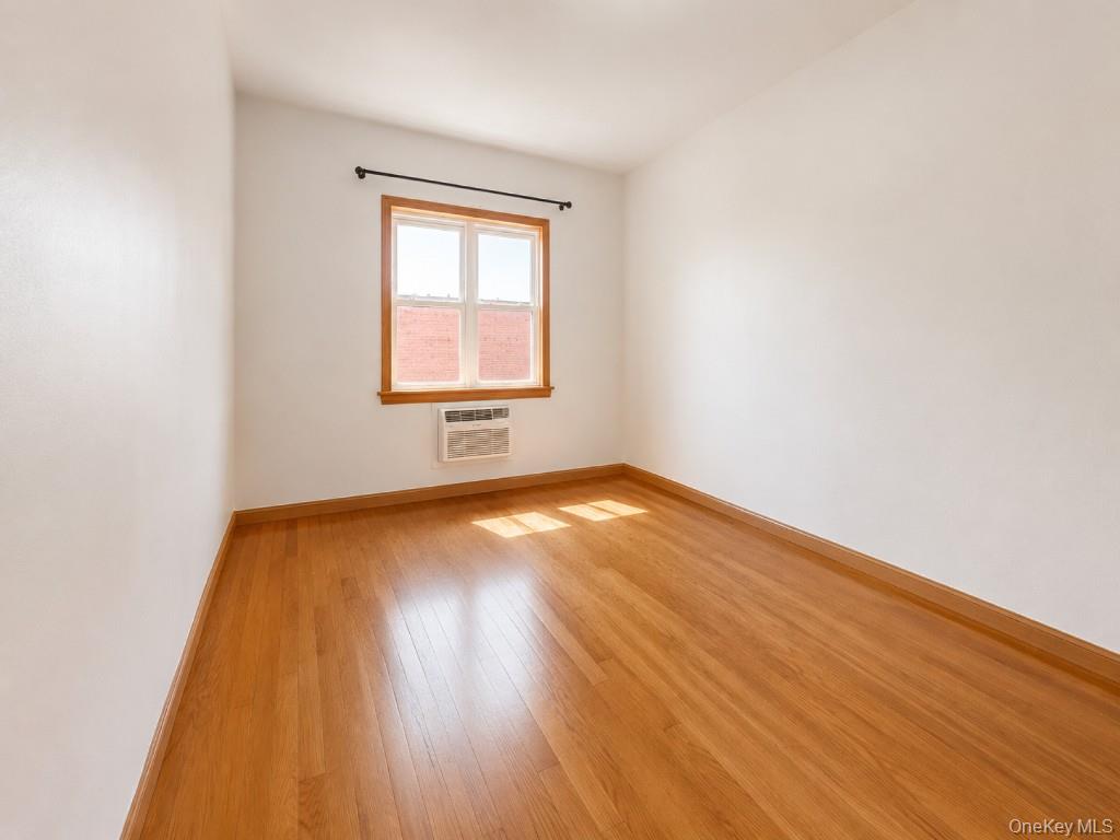 5308 90th Street 3b Property Photo 4