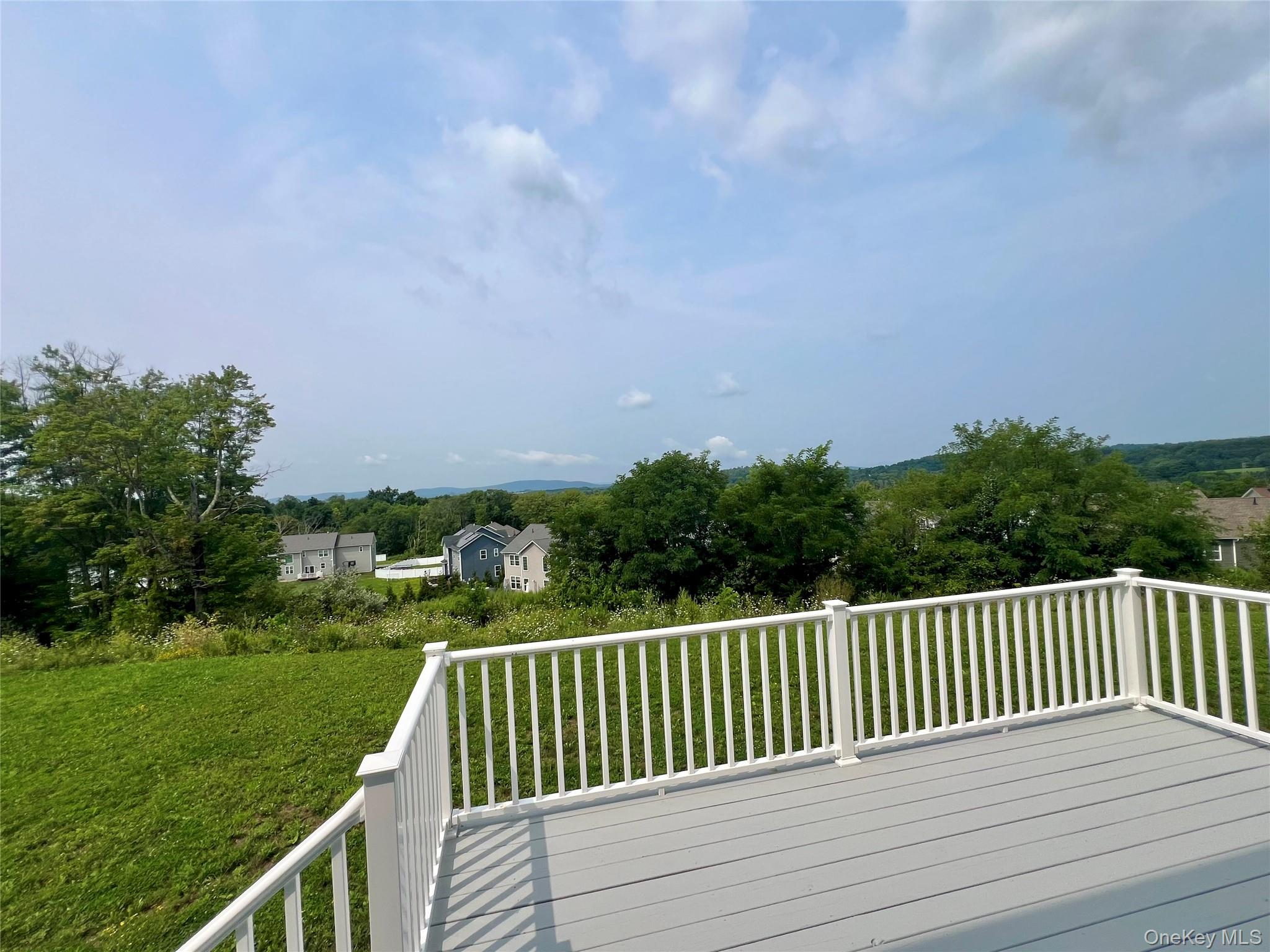 47 Dartmouth Drive Property Photo 3