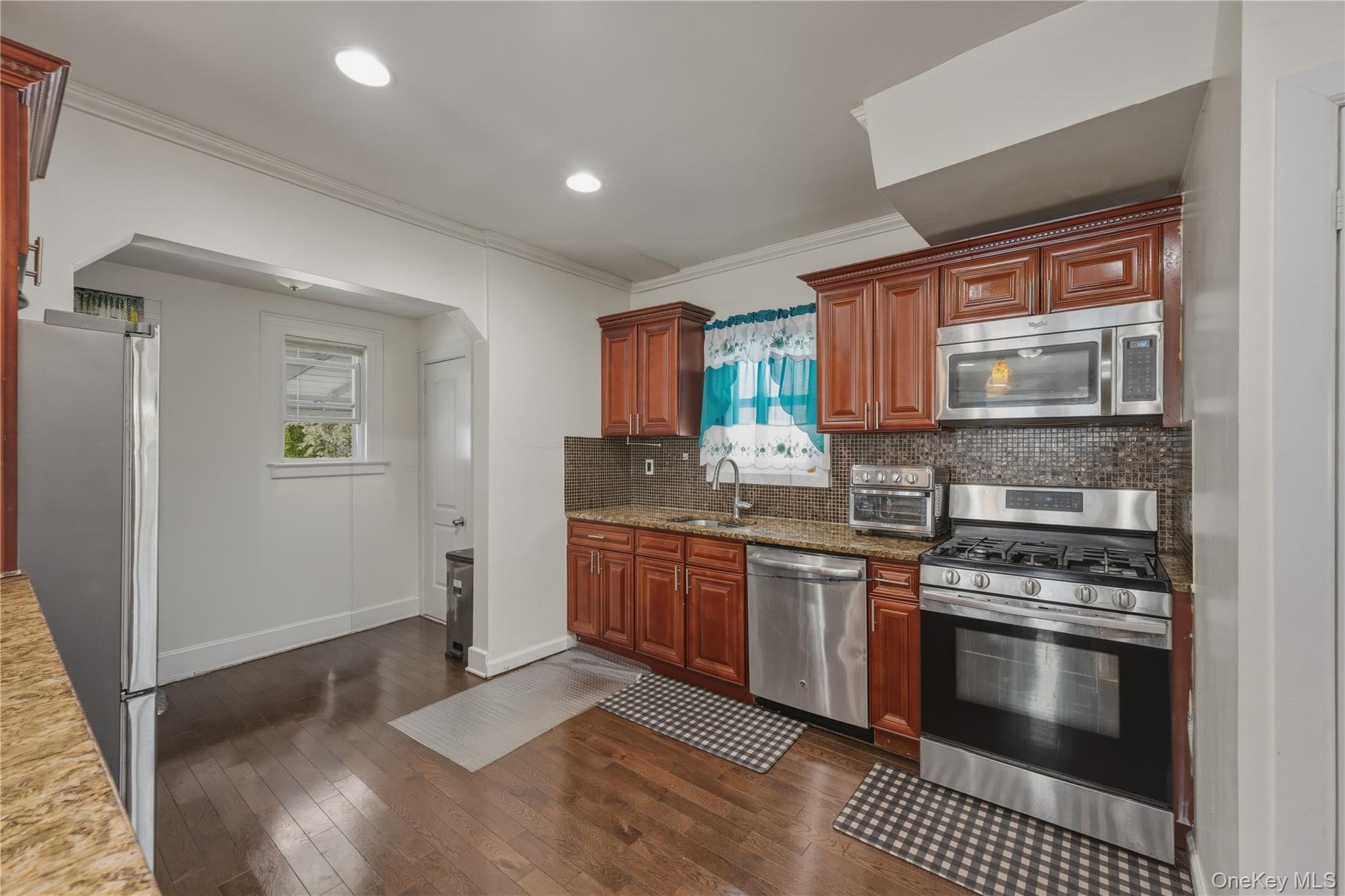 11932 195th Street Property Photo 6
