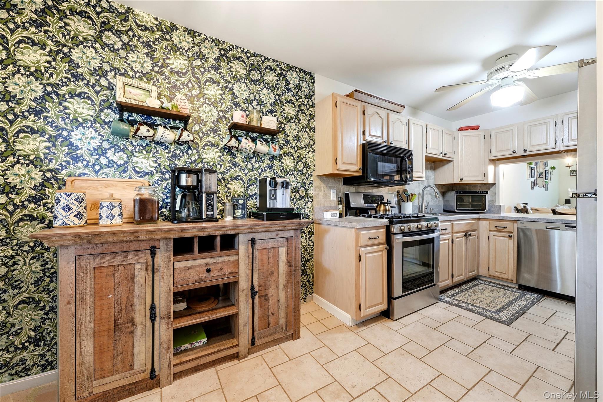 21 Broadlawn Drive Property Photo 11