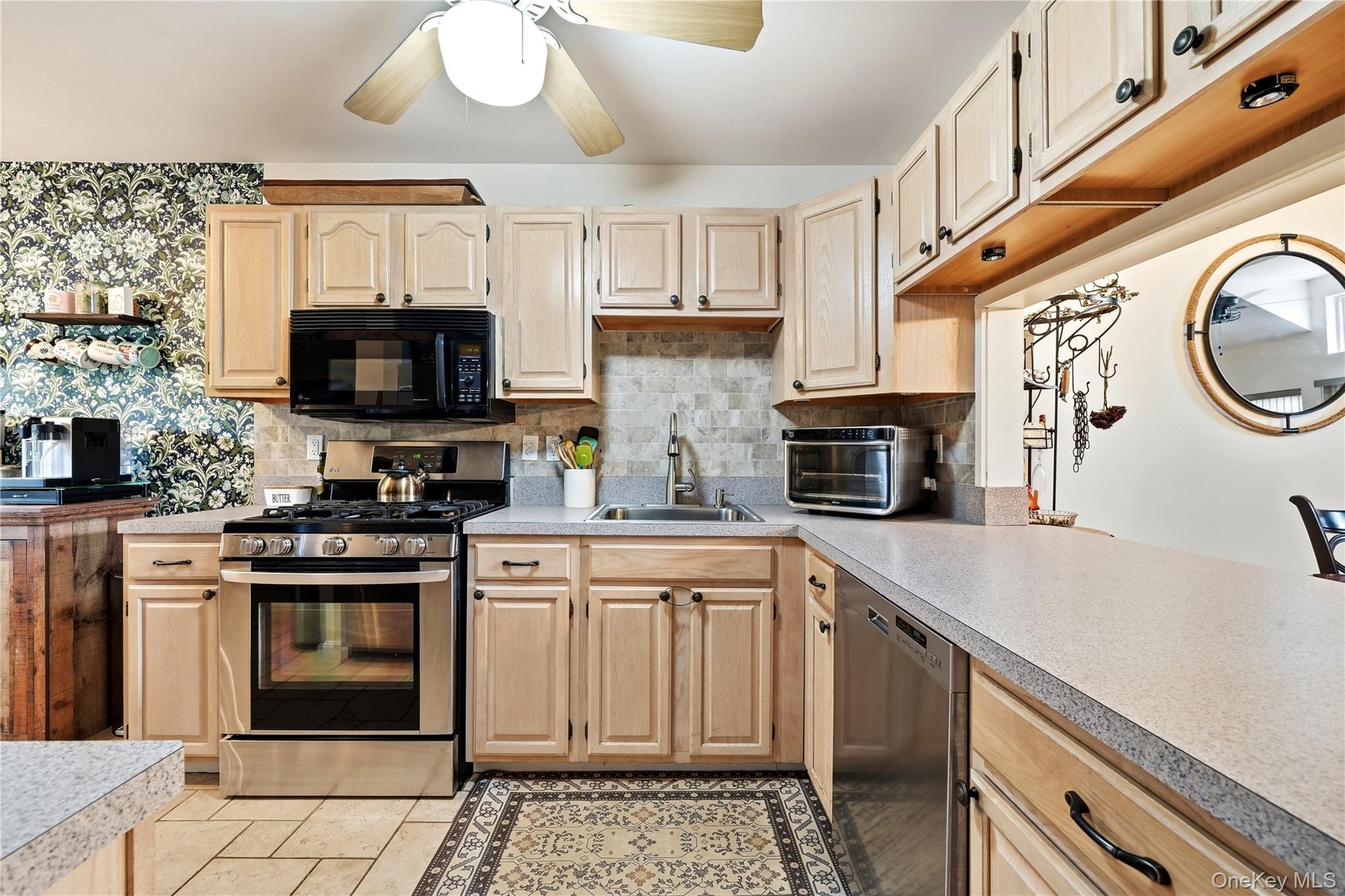 21 Broadlawn Drive Property Photo 17
