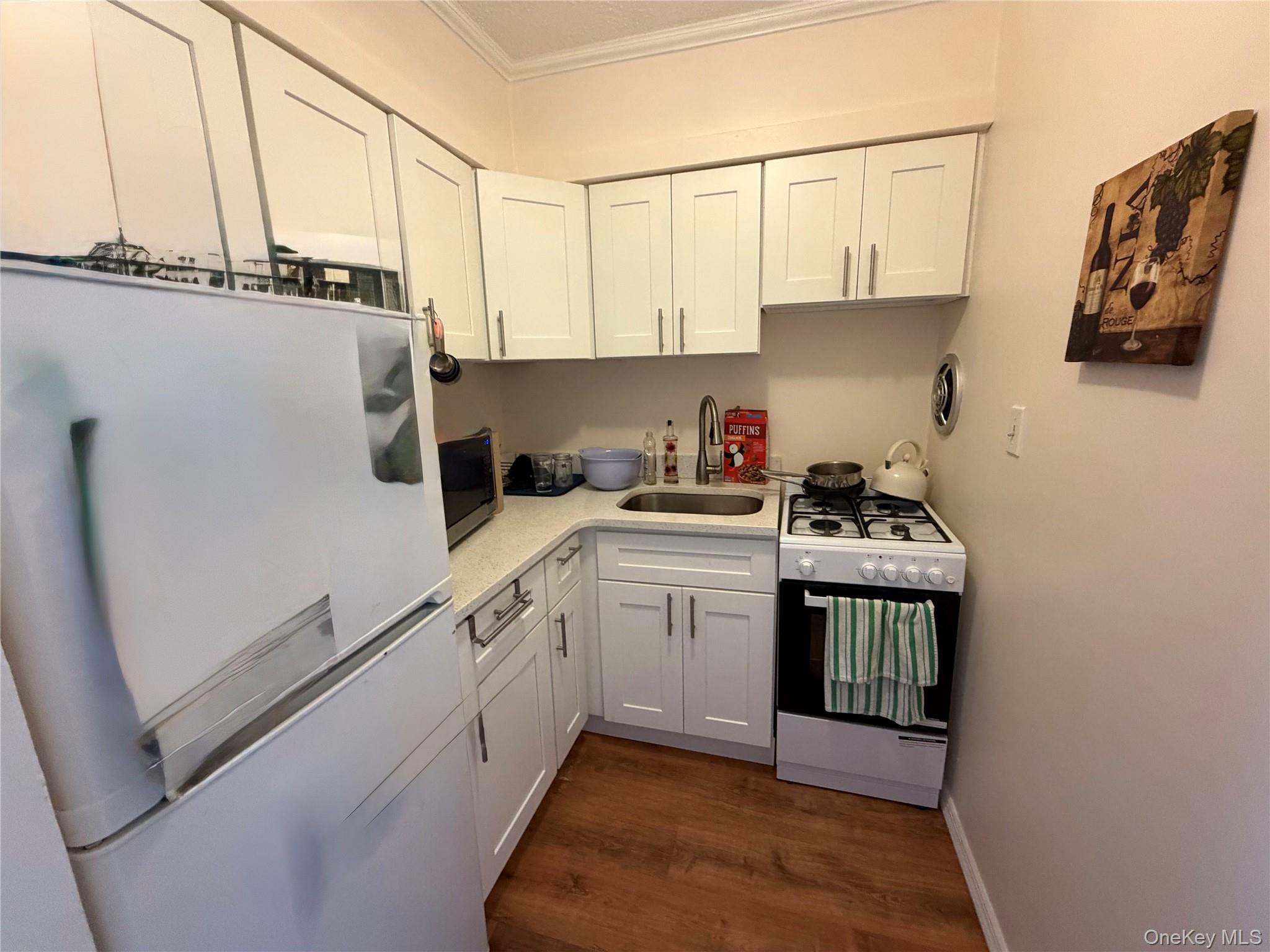 65 W Broadway 11b Property Photo 5