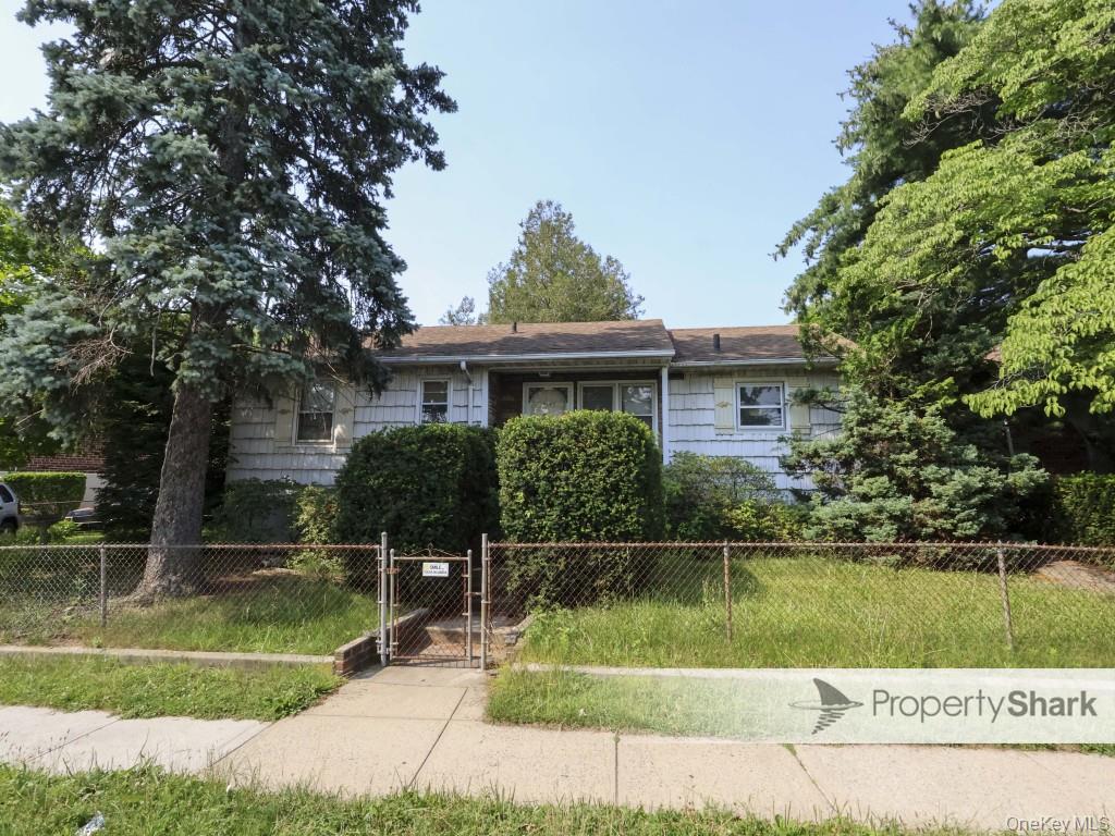 3140 Country Club Road Property Photo 1