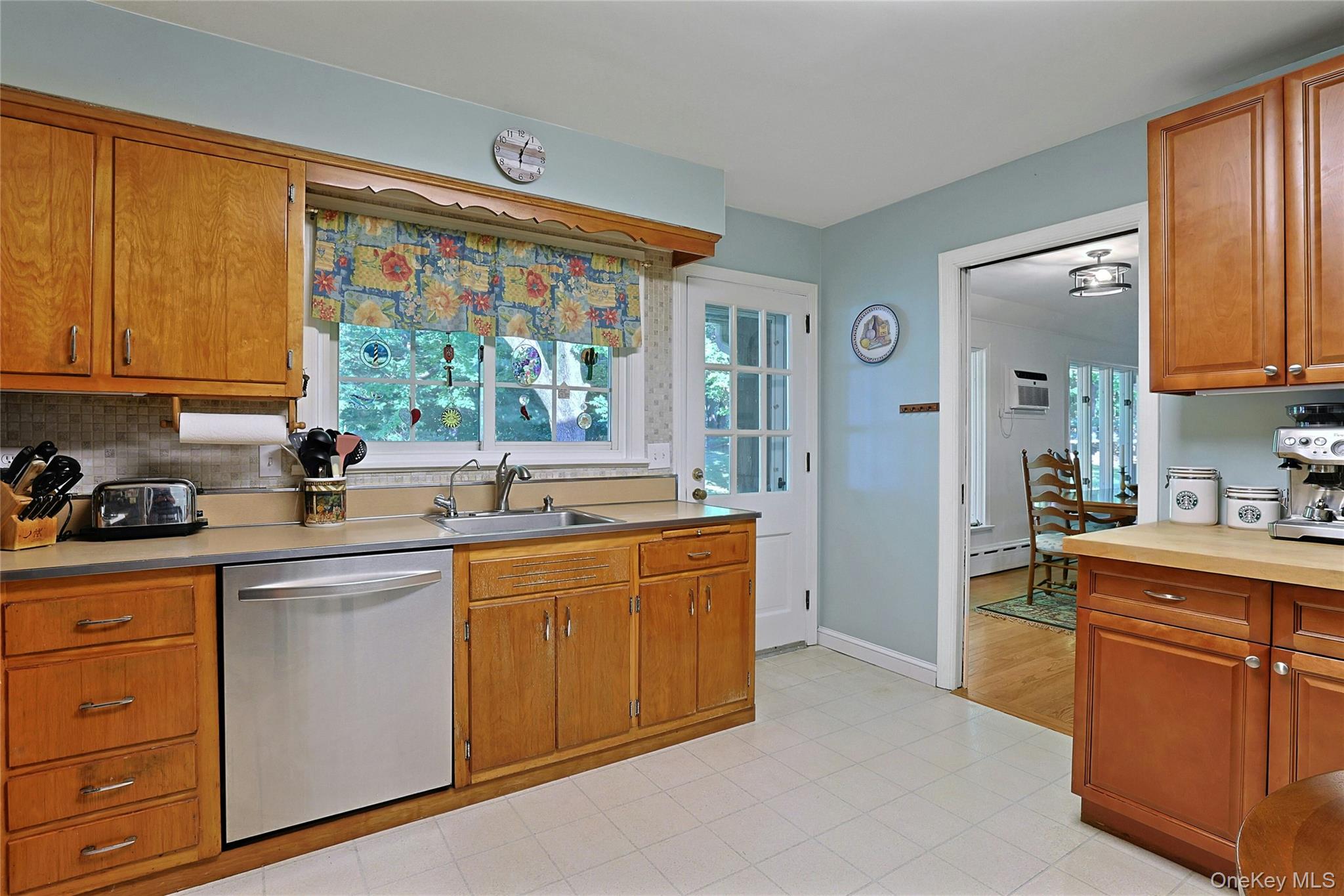 10 Linda Drive Property Photo 15