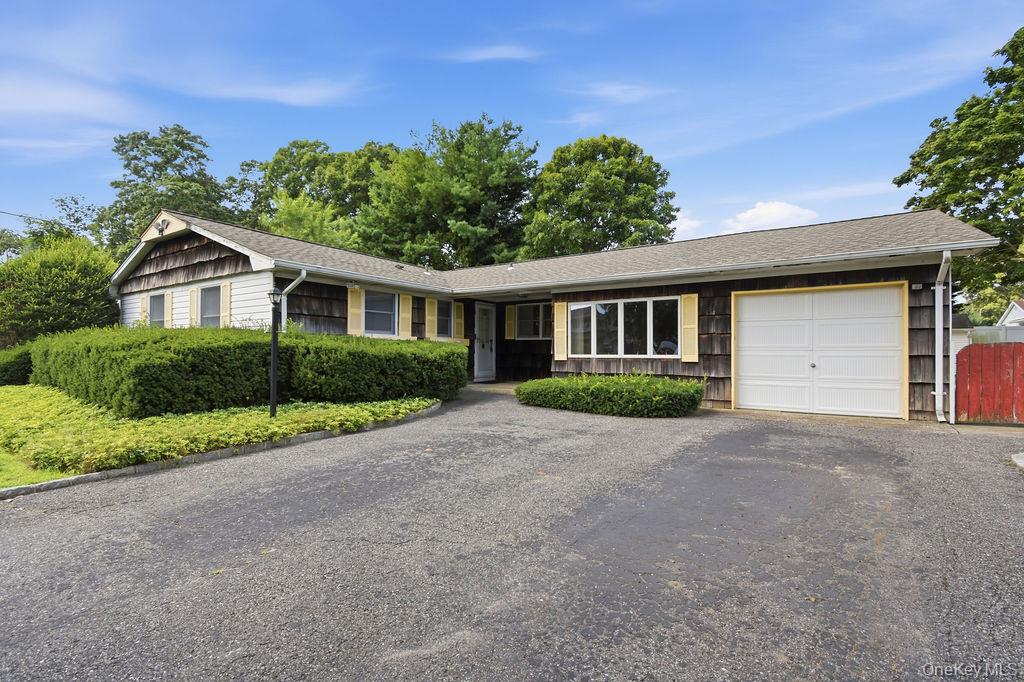 6 Budenos Drive Property Photo 1