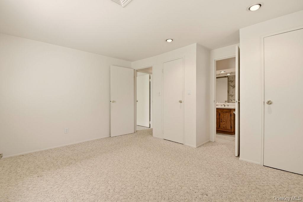 6 Budenos Drive Property Photo 13