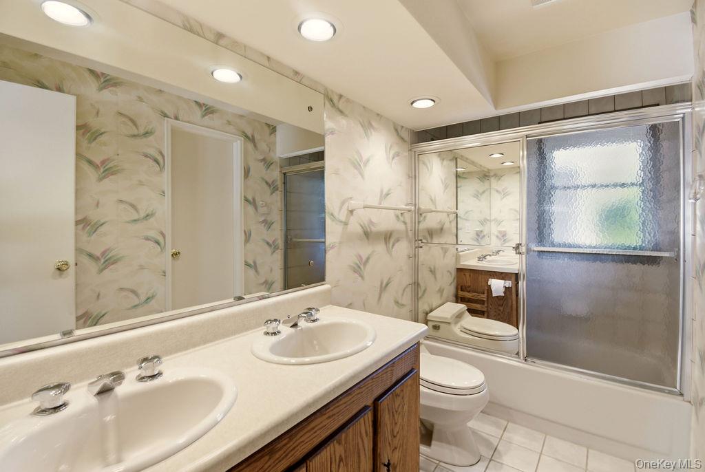 6 Budenos Drive Property Photo 14