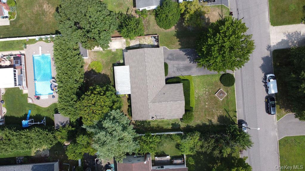 6 Budenos Drive Property Photo 27