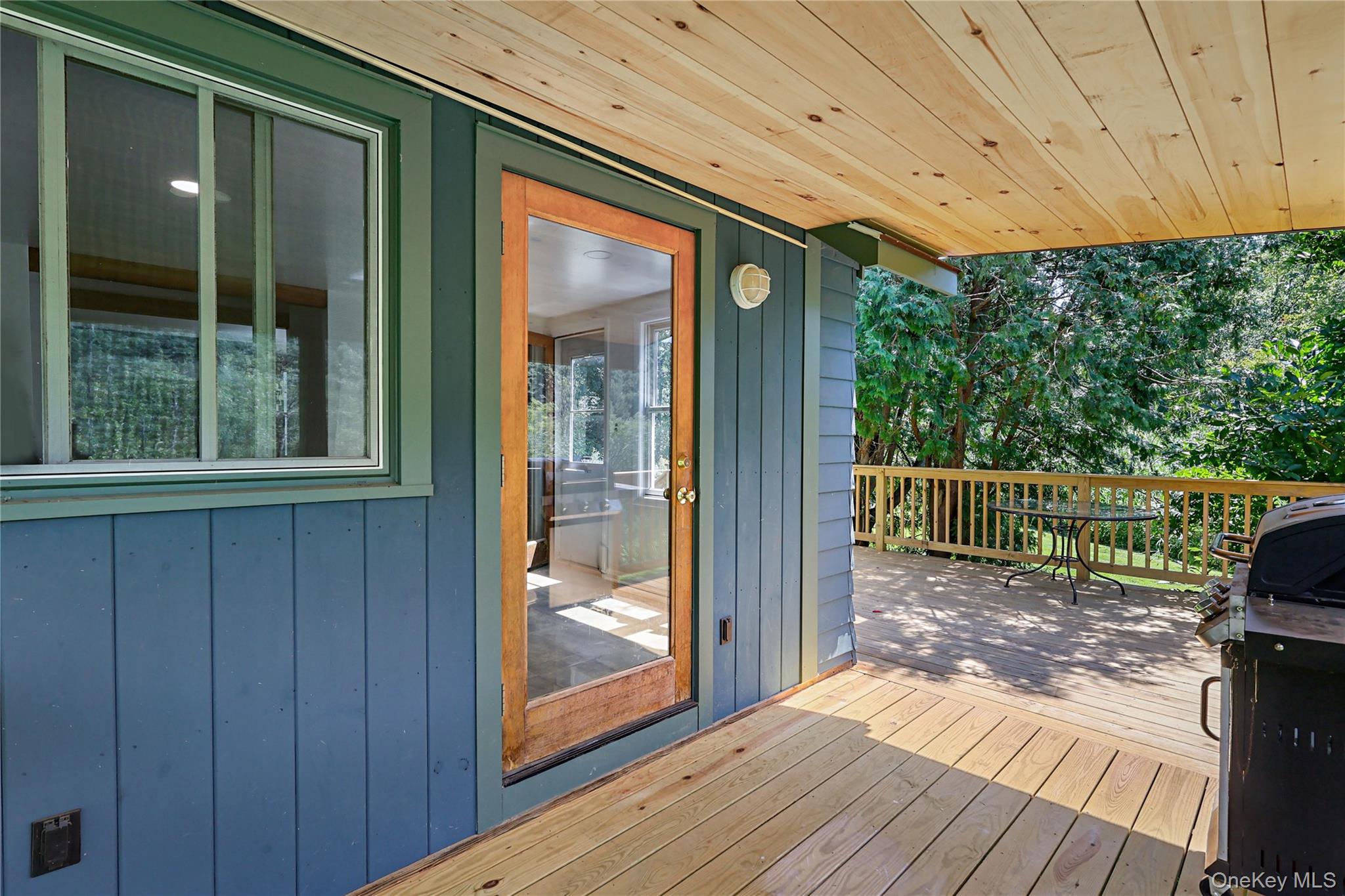 222 Bog Hollow Road Property Photo 6