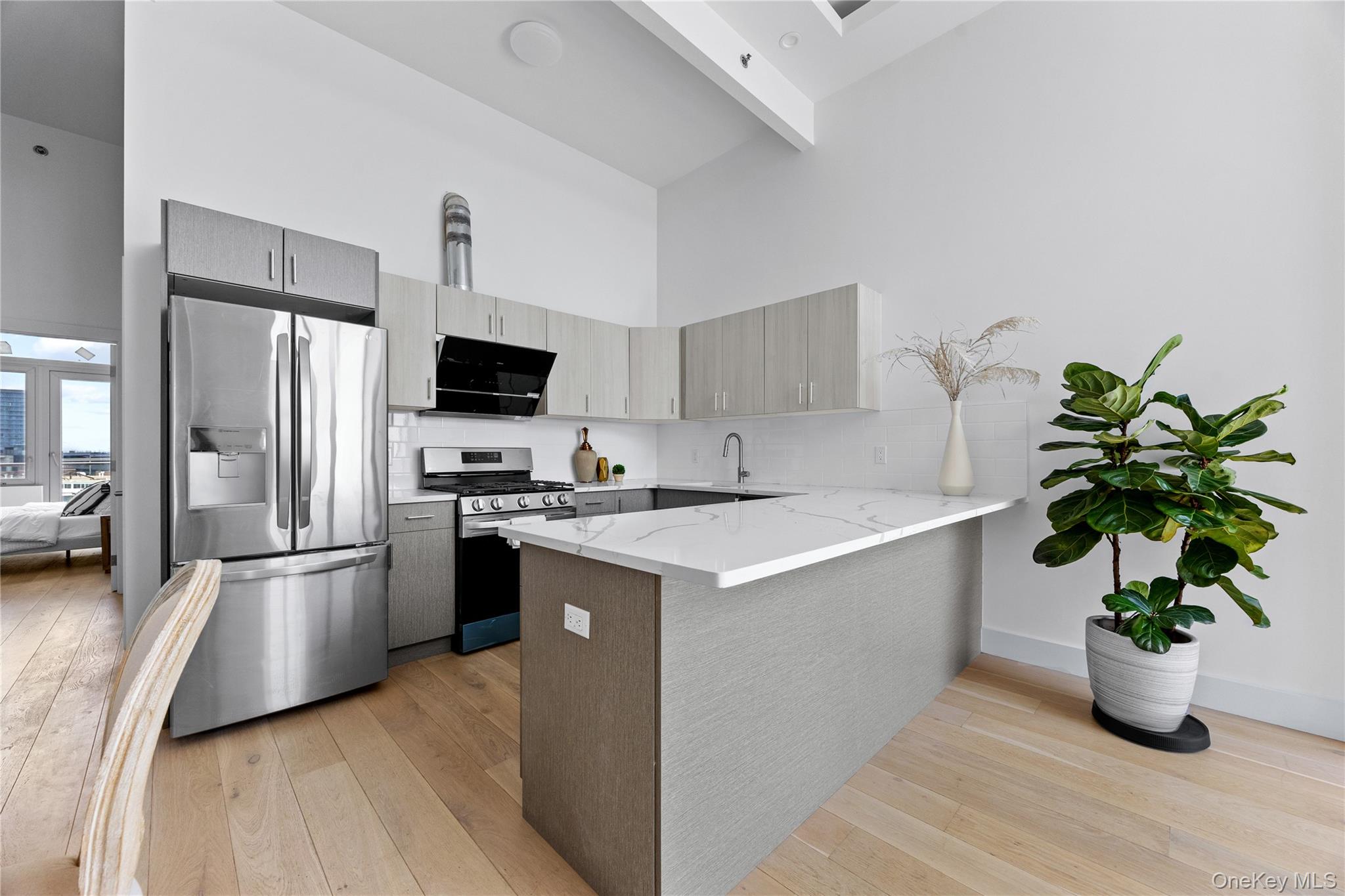 131-19 Fowler Avenue 8b Property Photo 6