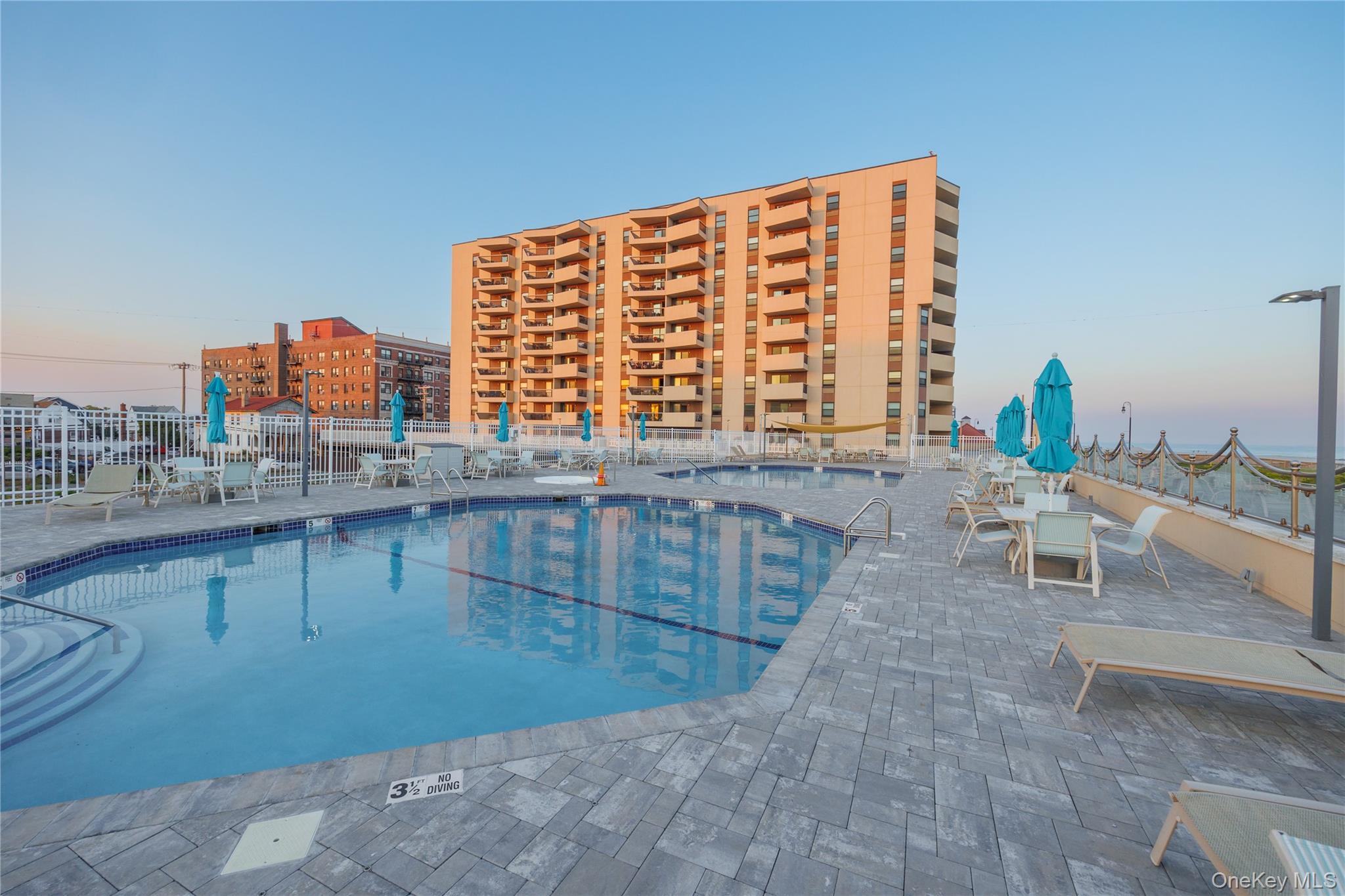 360 Shore Road 3e Property Photo 2