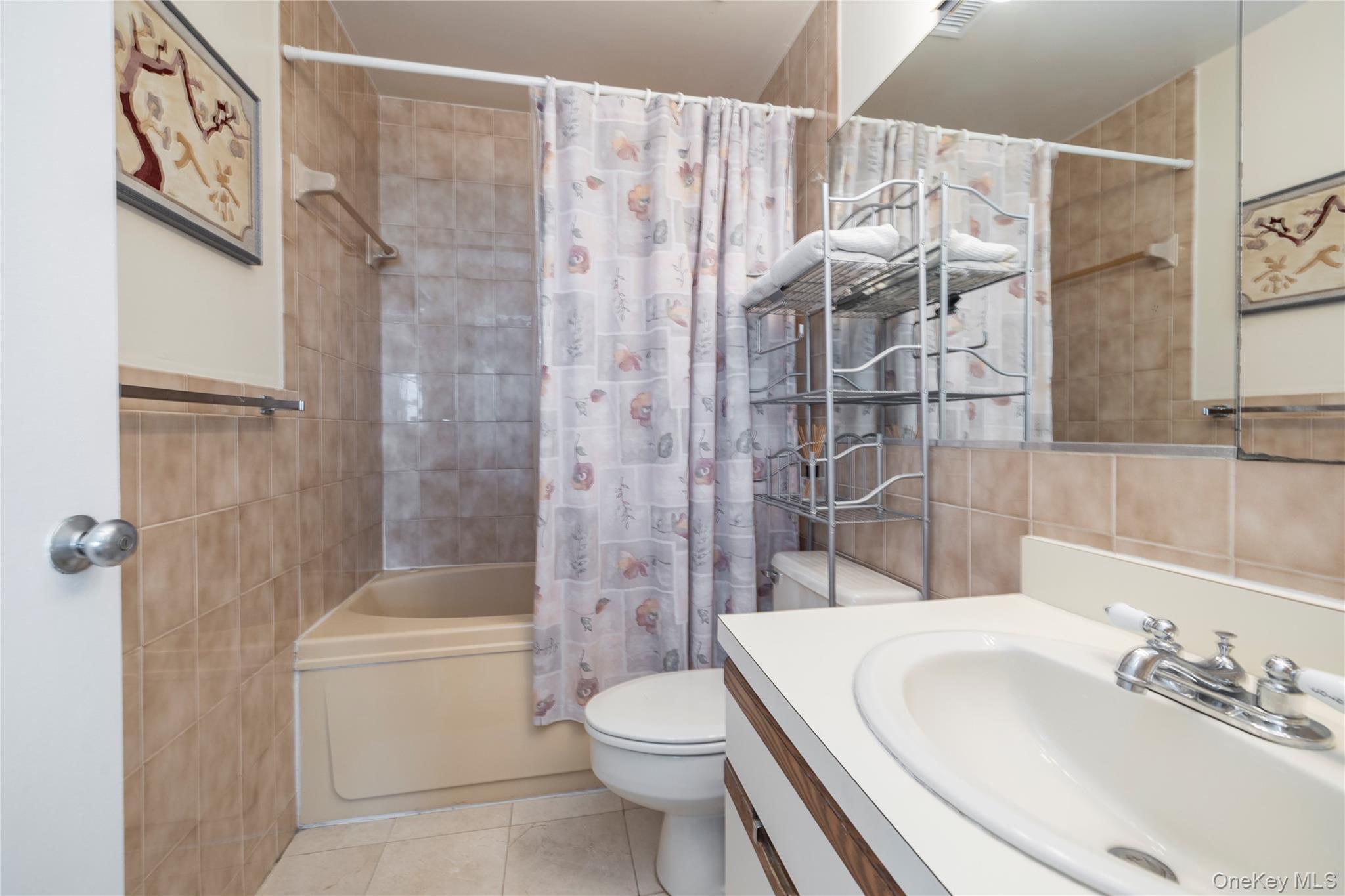 360 Shore Road 3e Property Photo 13