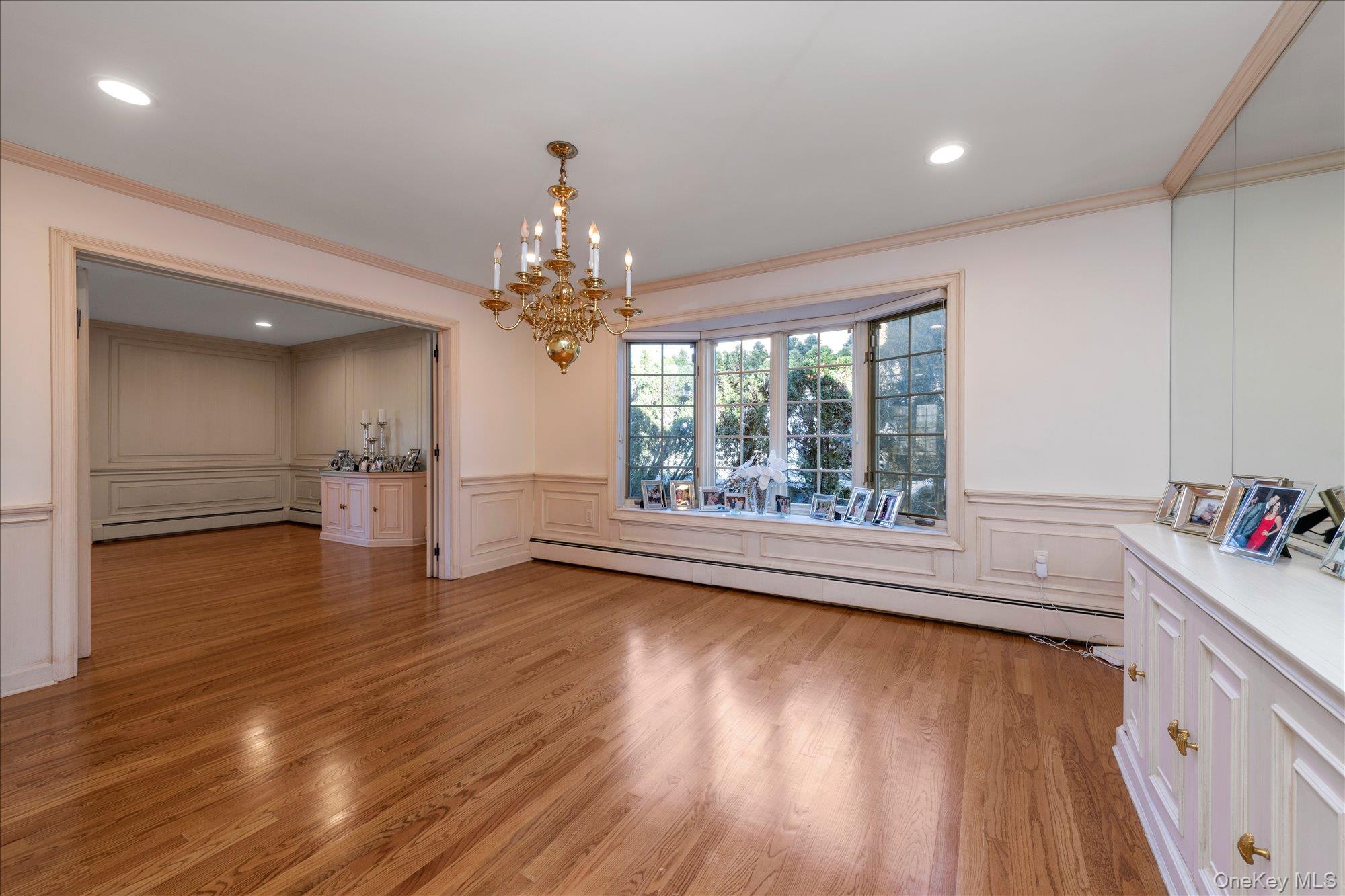 200 Hummingbird Drive Property Photo 8