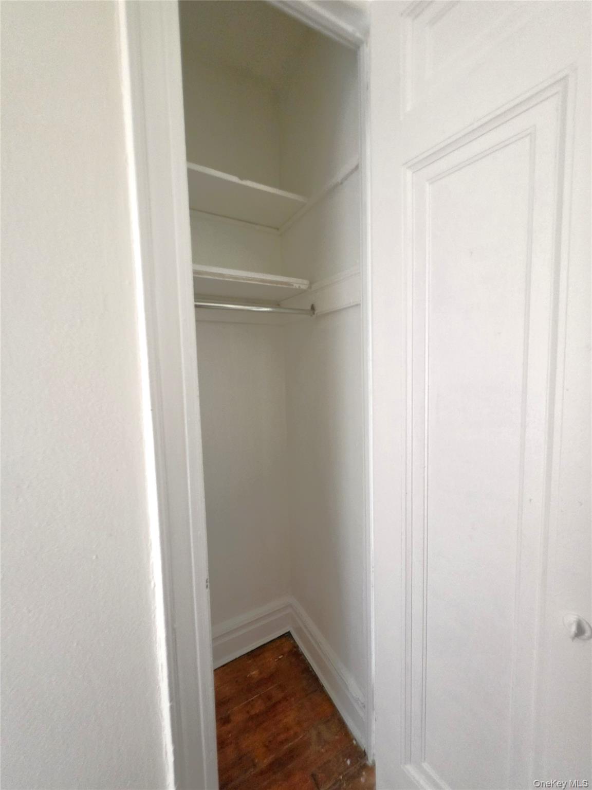 31-14 Crescent Street 7d Property Photo 23
