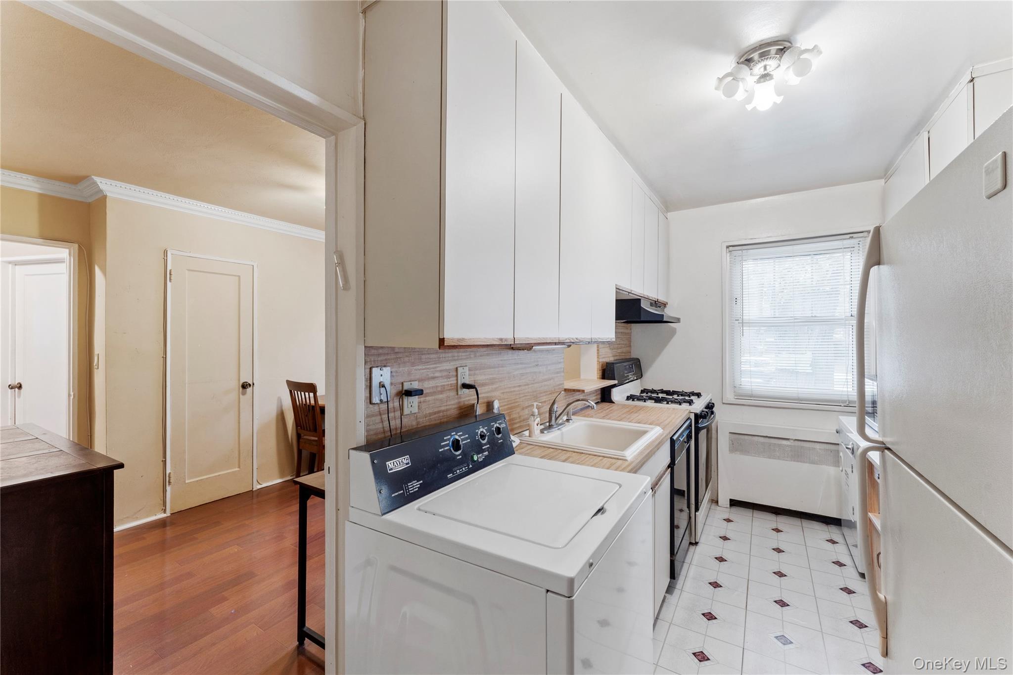 251-29 61st Avenue #719 Property Photo 3