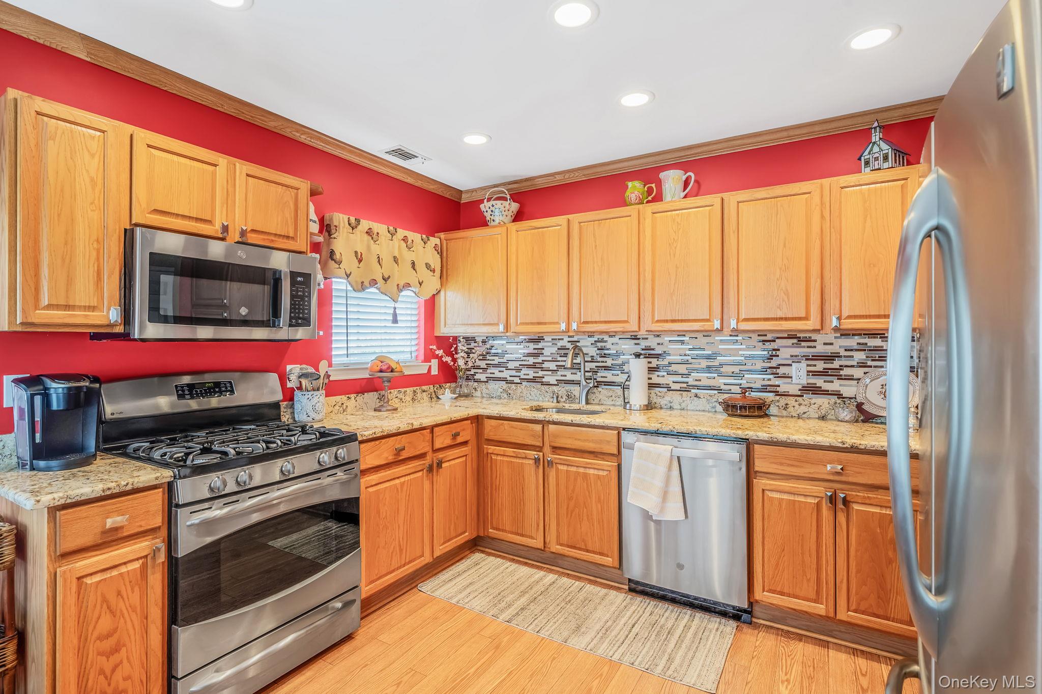 63 Madison Circle Property Photo 4