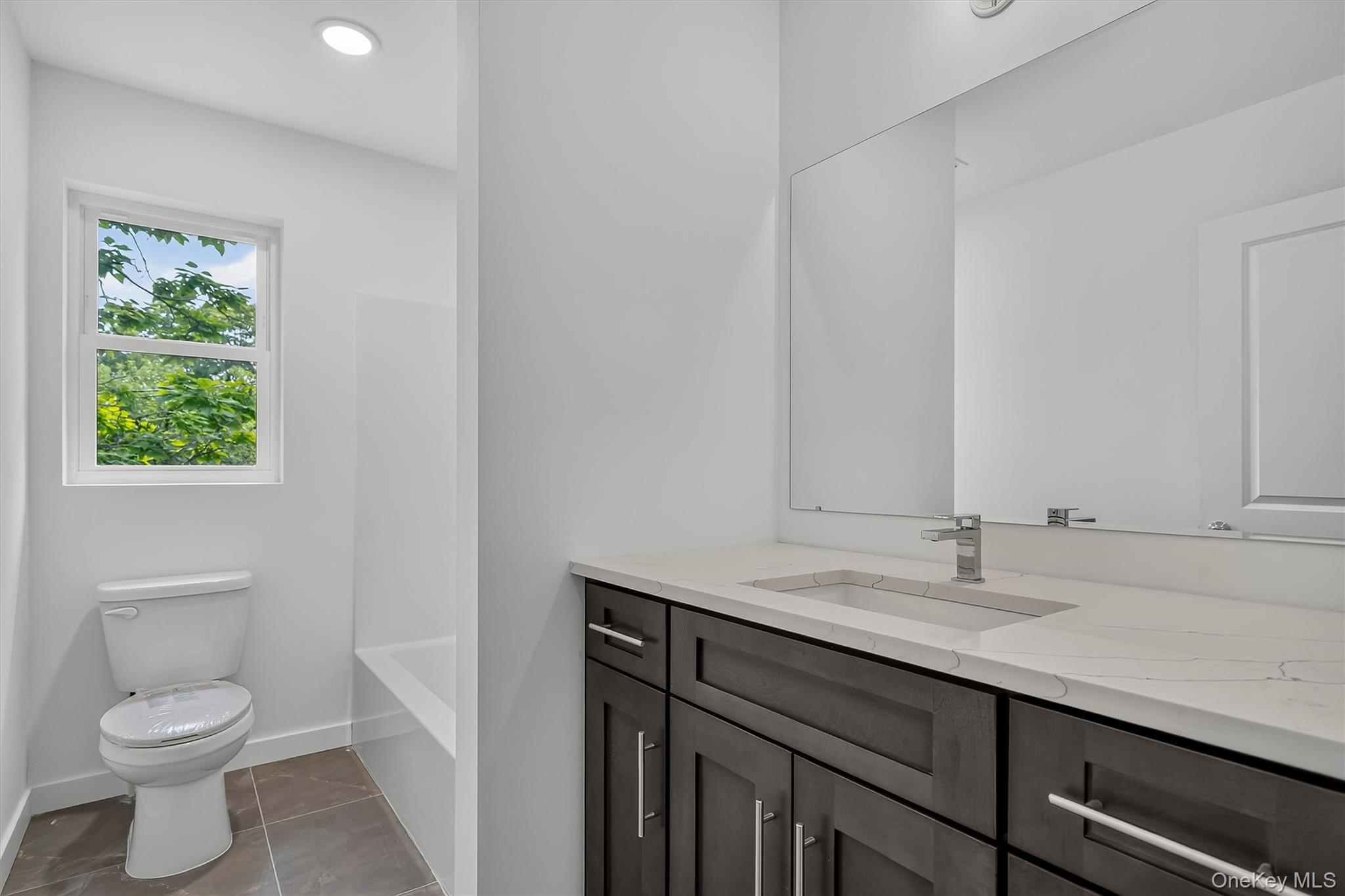 1 Hulse Street Property Photo 35