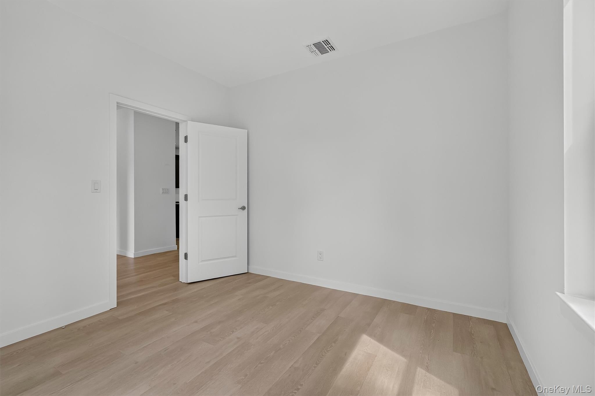 1 Hulse Street Property Photo 38