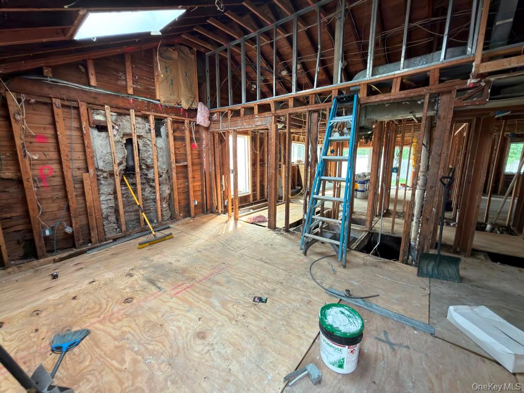 9 Babbitt Court Property Photo 6