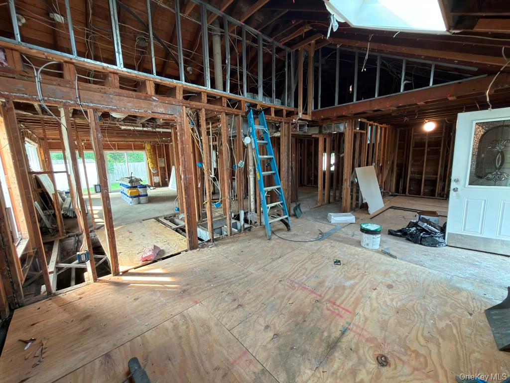 9 Babbitt Court Property Photo 7