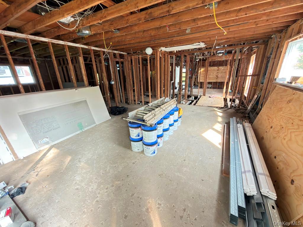 9 Babbitt Court Property Photo 8