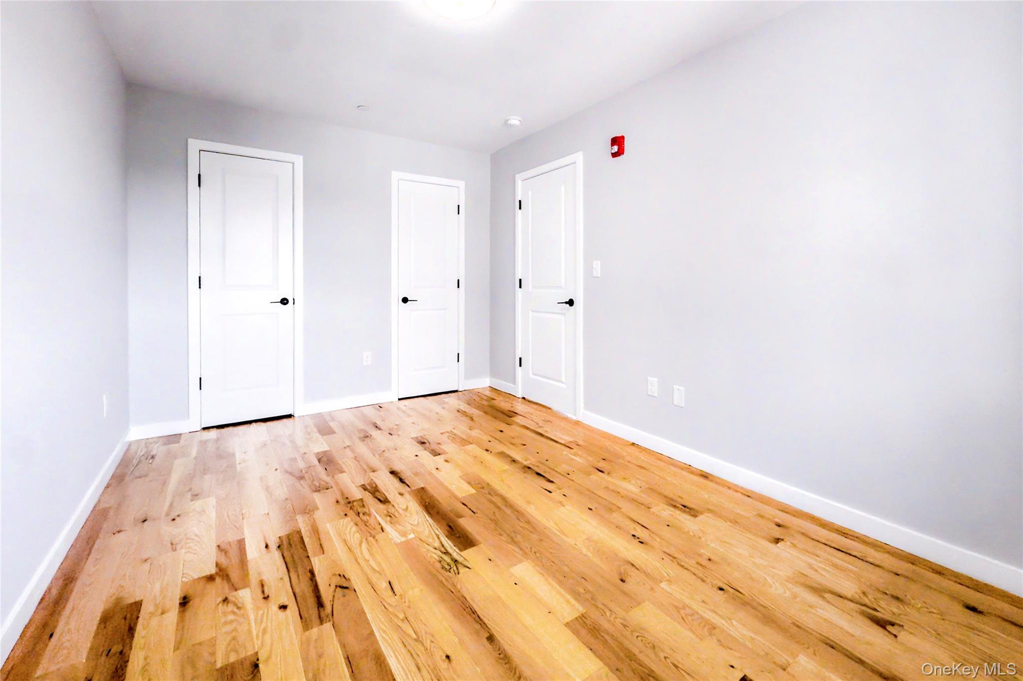 671 Bronx River Road 6k Property Photo 17