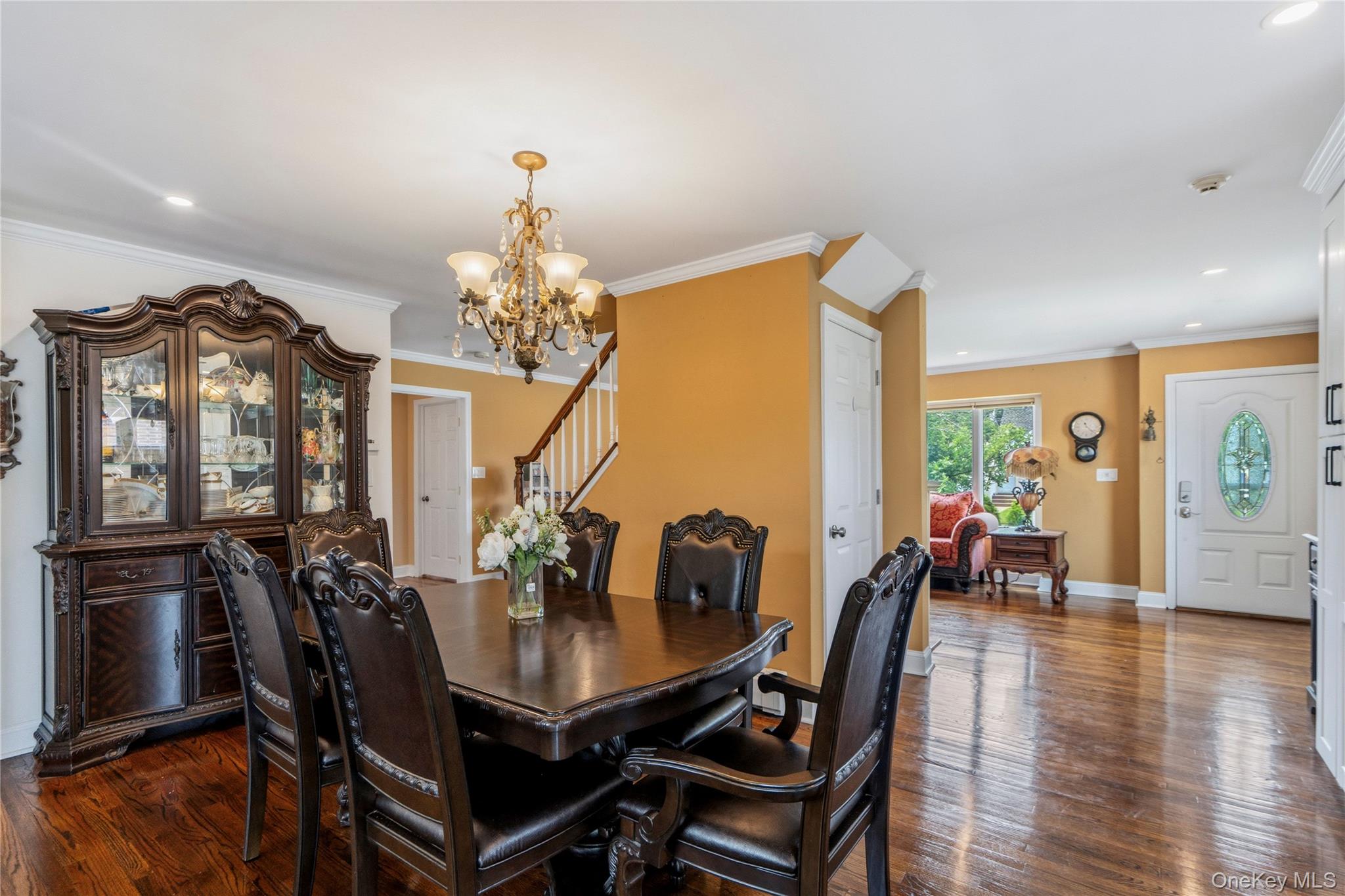992 Woodcliff Drive Property Photo 18