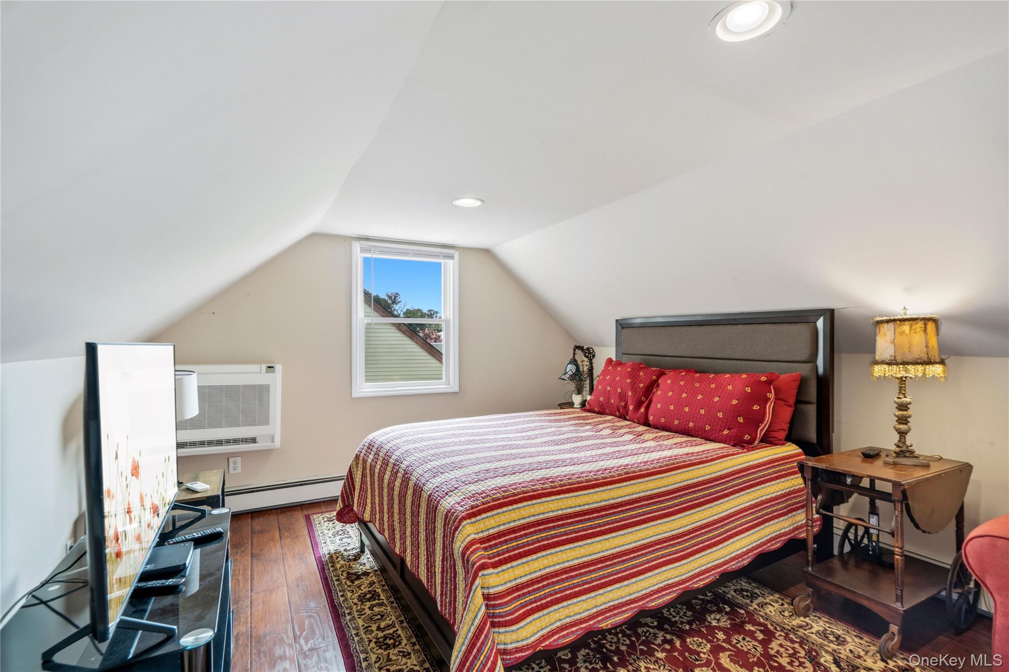 992 Woodcliff Drive Property Photo 30