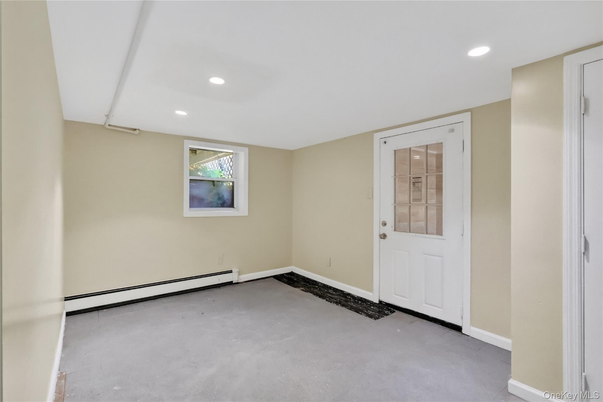 72 Peckham Avenue Property Photo 13