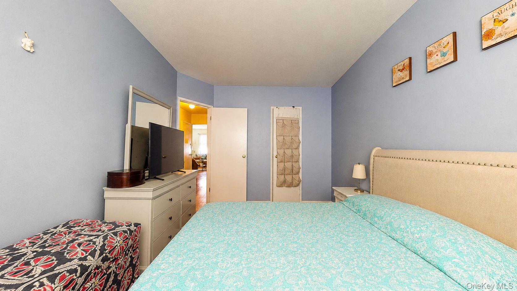 30-34 71st Street Property Photo 9