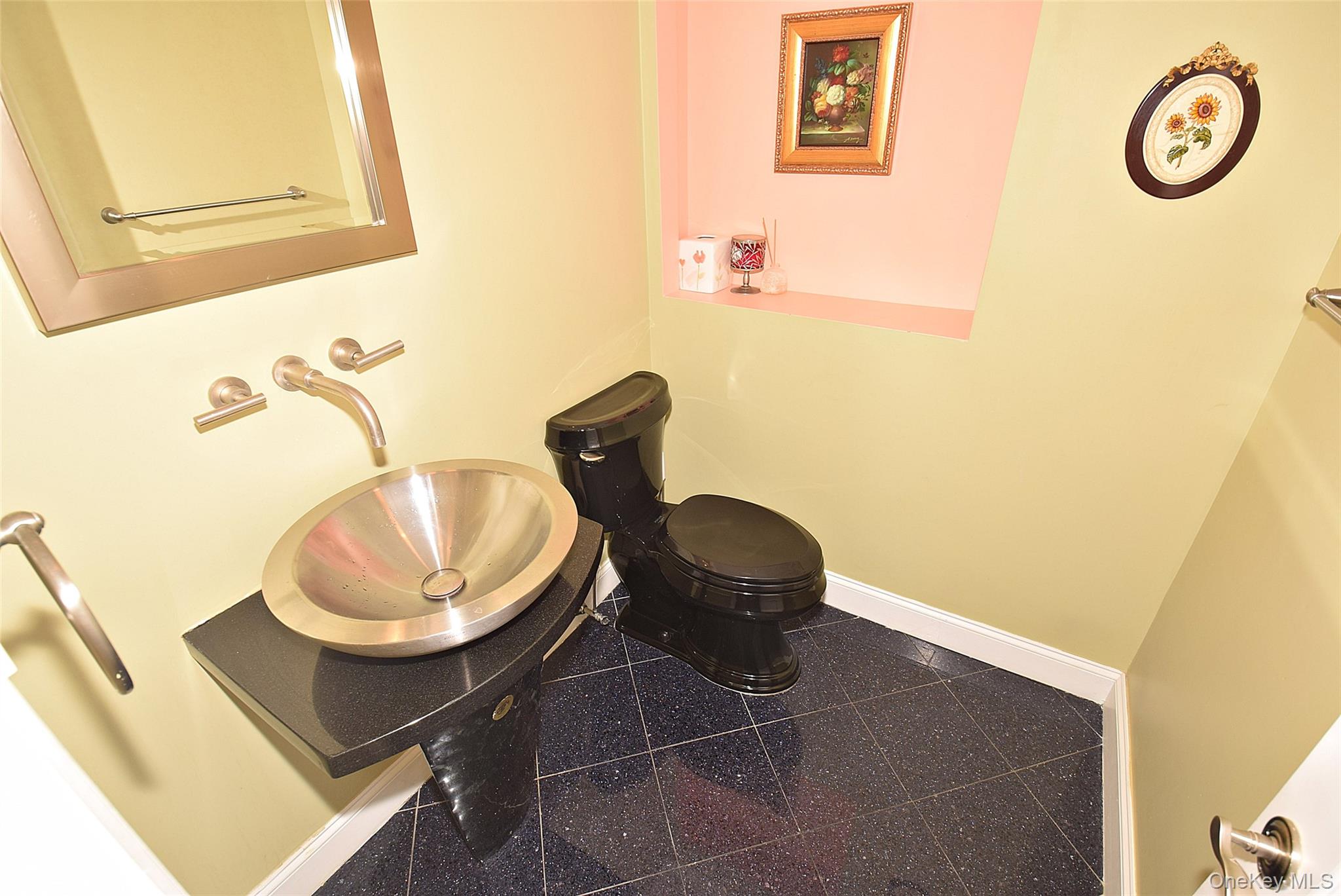 13-19 Michael Court 160 U Property Photo 10