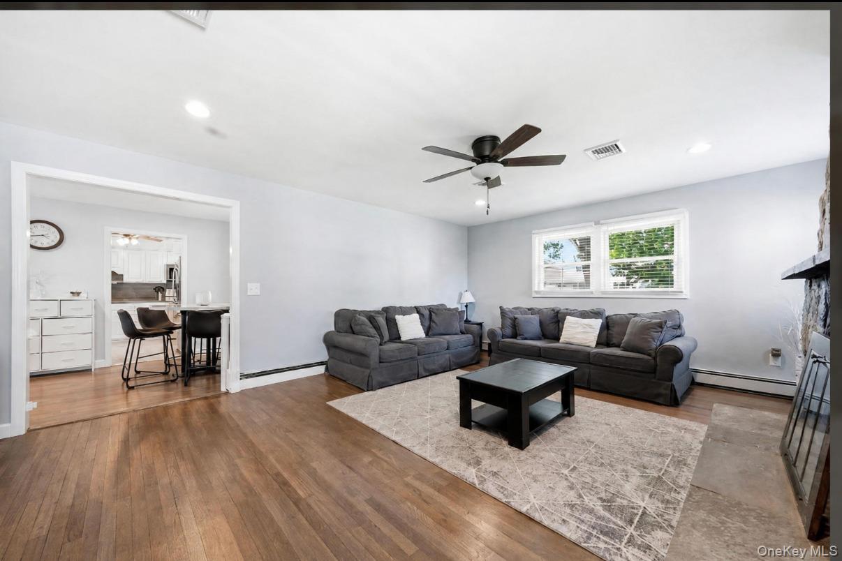 391 Oakwood Avenue Property Photo 13