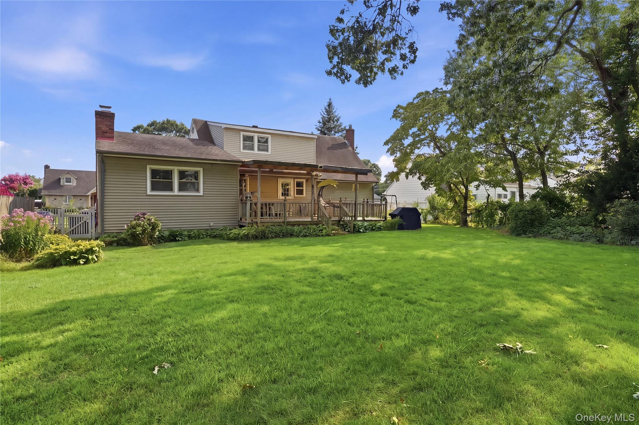 391 Oakwood Avenue Property Photo 45