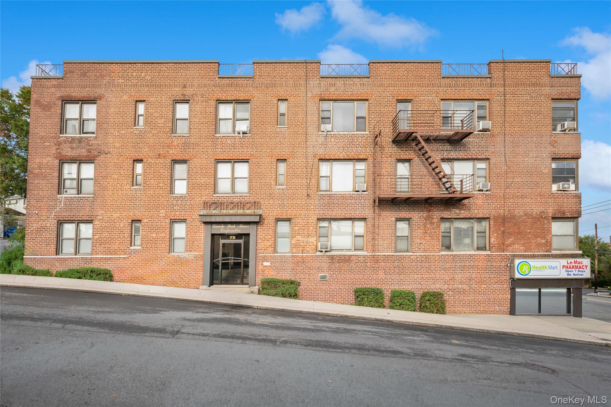 75 LEE Avenue 1E Property Photo 1