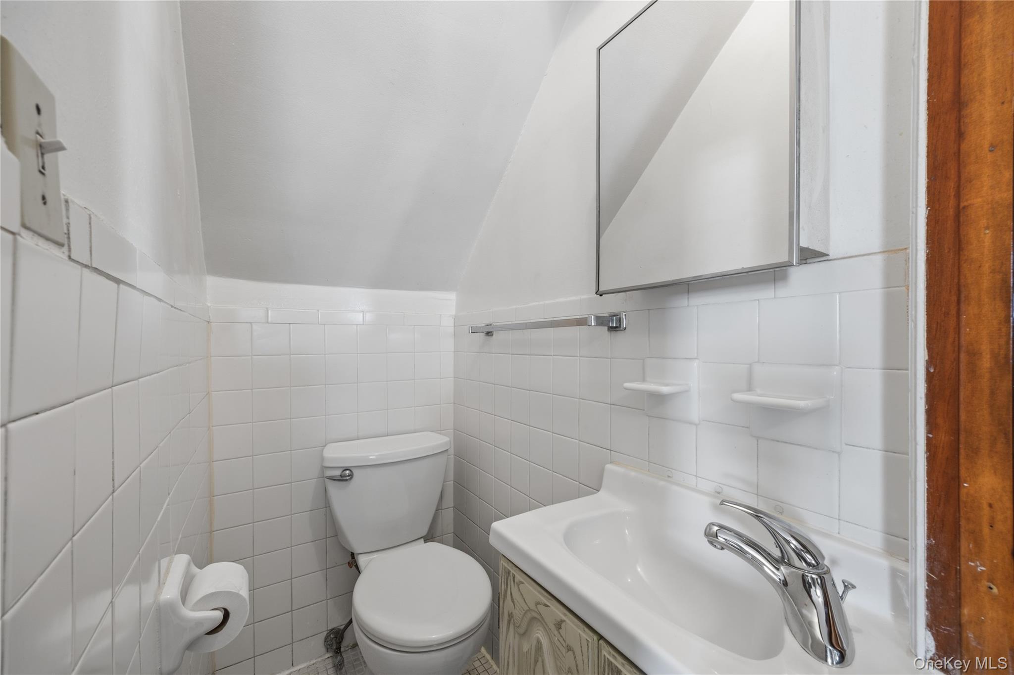 1659 Lurting Avenue Property Photo 16