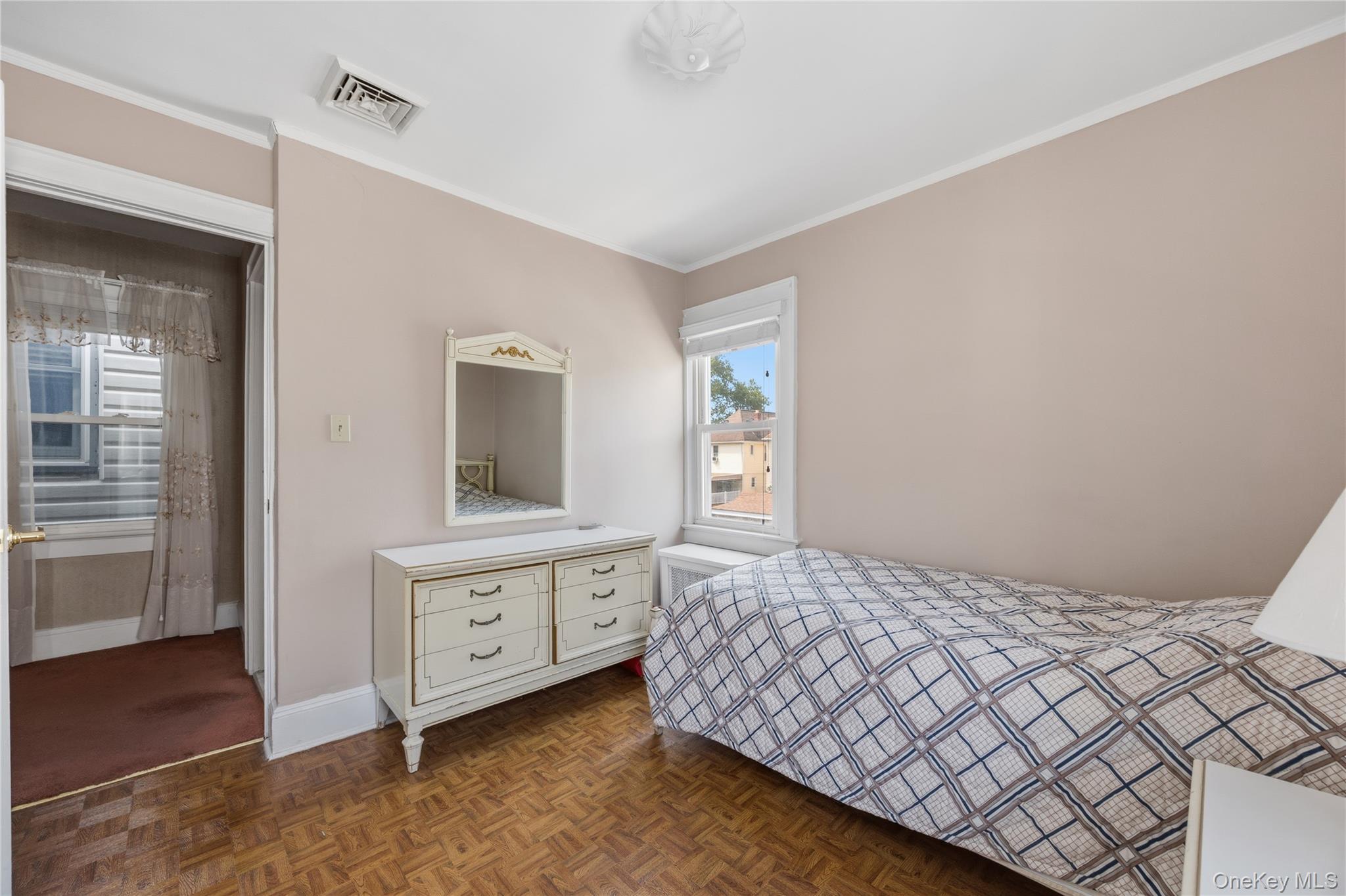 1659 Lurting Avenue Property Photo 19