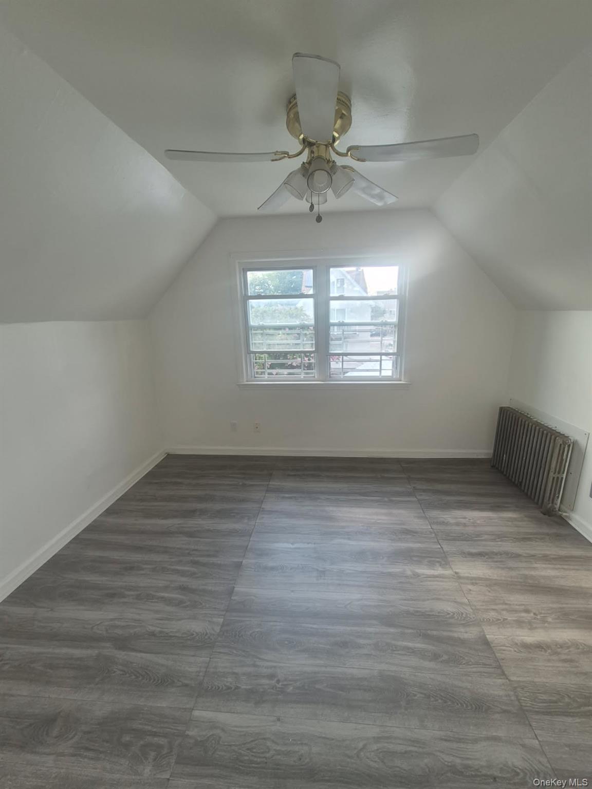 1037255 Property Photo 4
